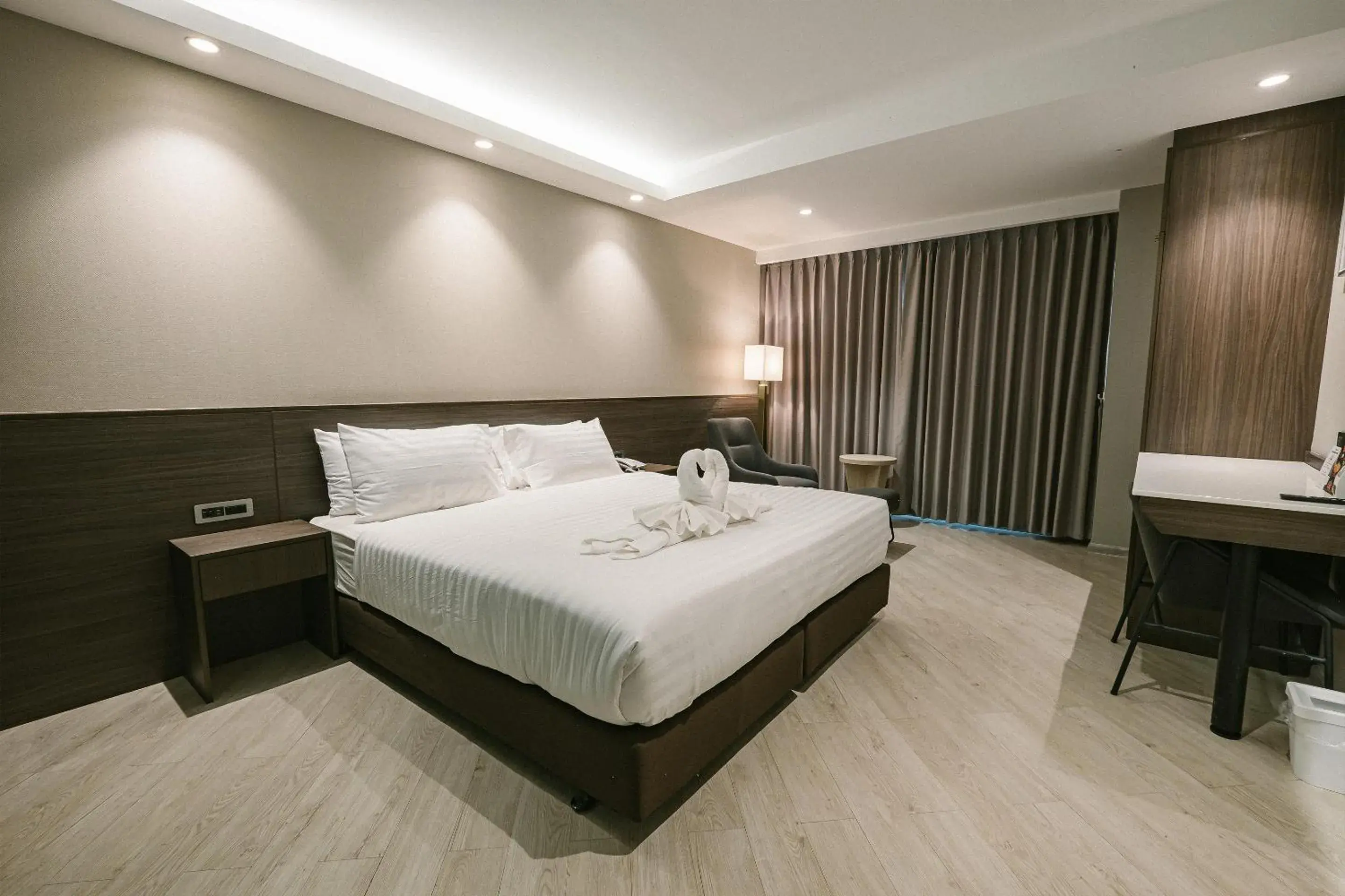 Bed in The Rich Hotel Bed in The Rich Hotel