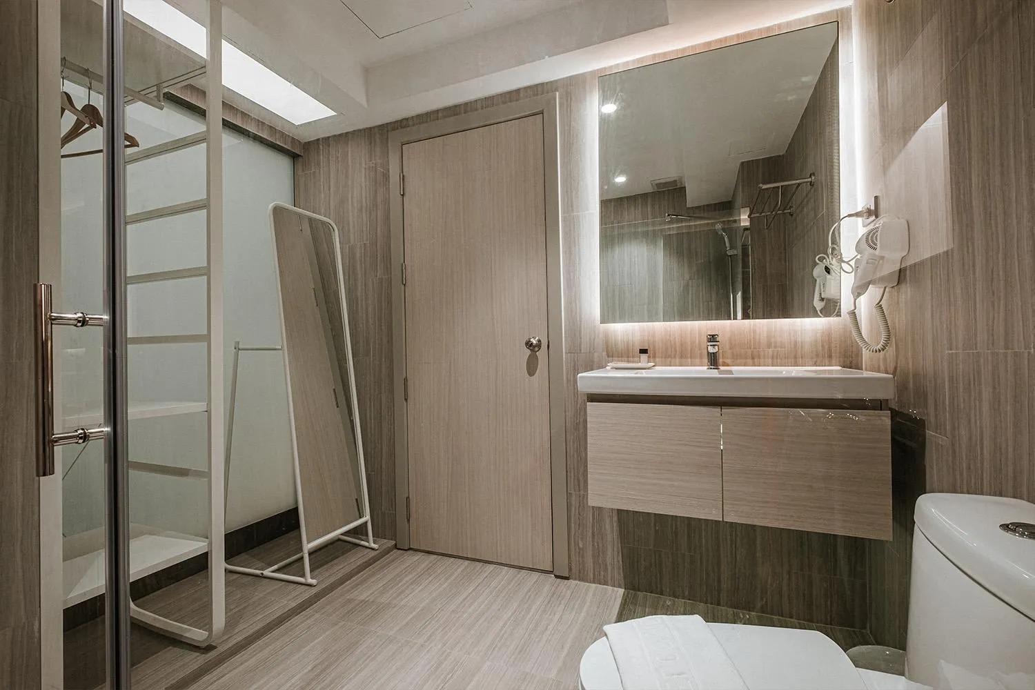 Bathroom in The Rich Hotel