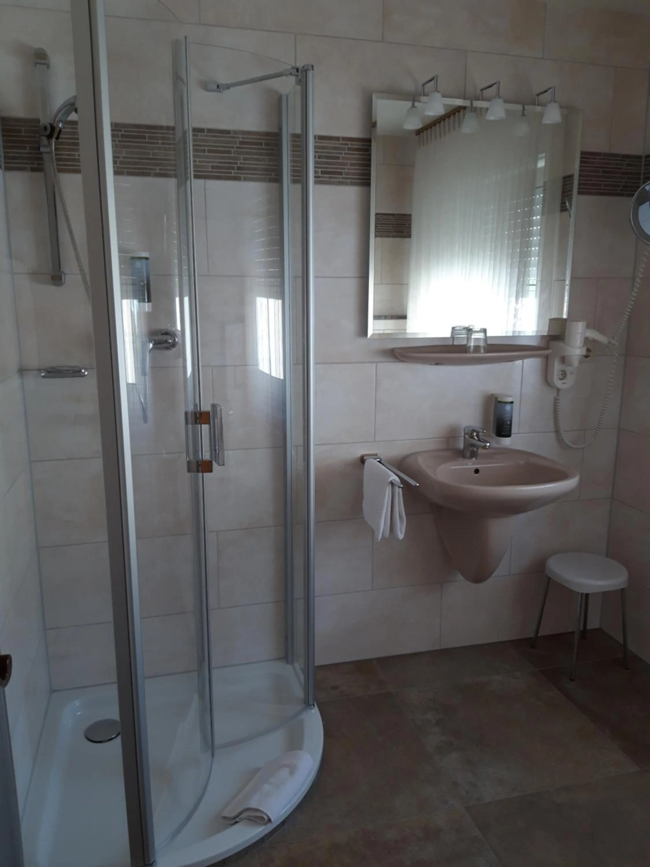 Shower in Bengel's Hotel zur Krone