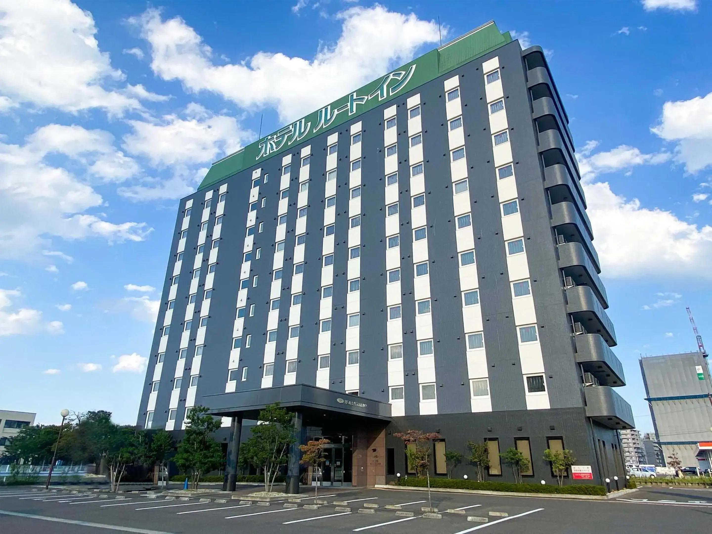 Property building in Hotel Route-inn Natori Property building in Hotel Route-inn Natori