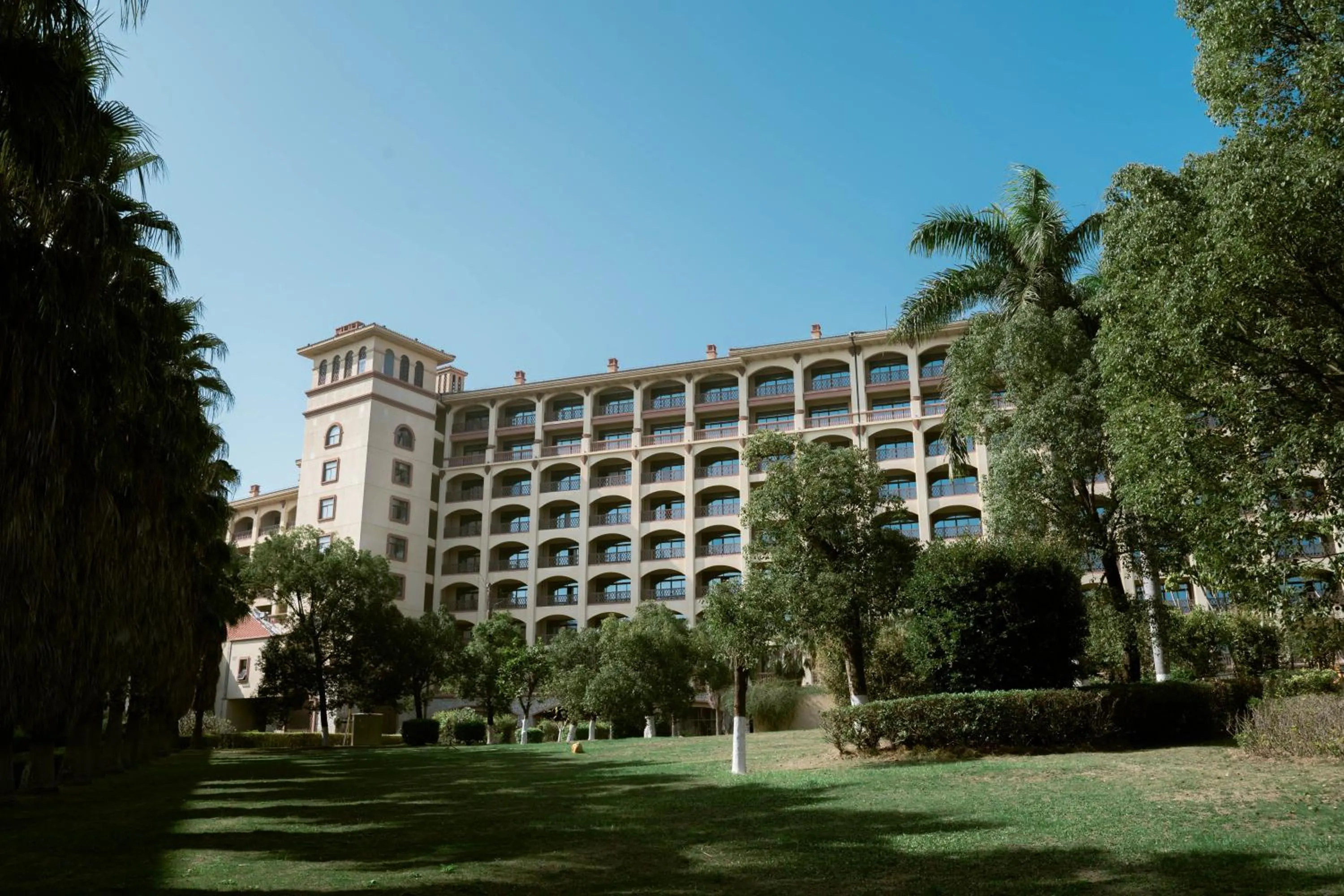 Garden view in Xiamen Royal Victoria Hotel
