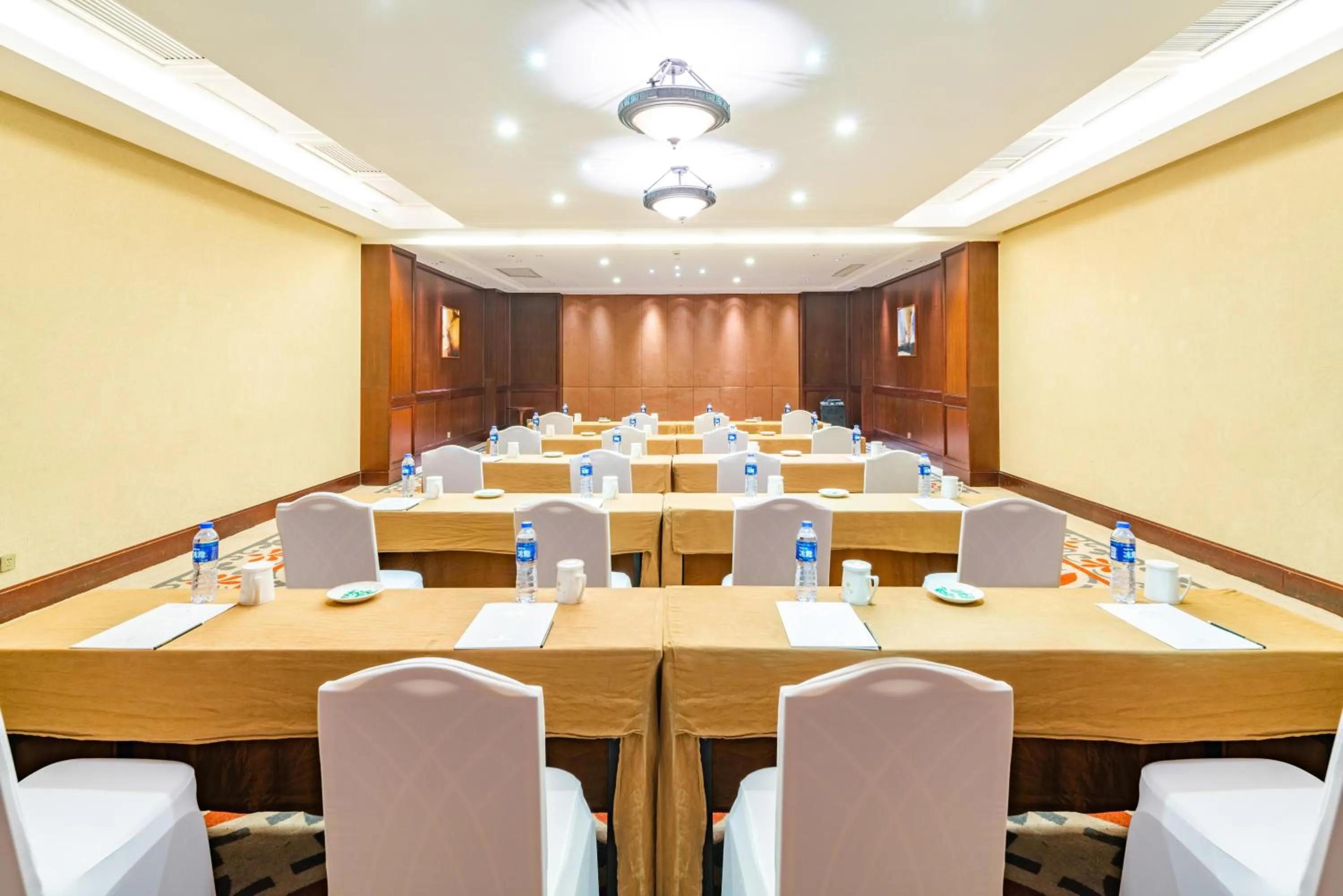 Meeting/conference room in Xiamen Royal Victoria Hotel