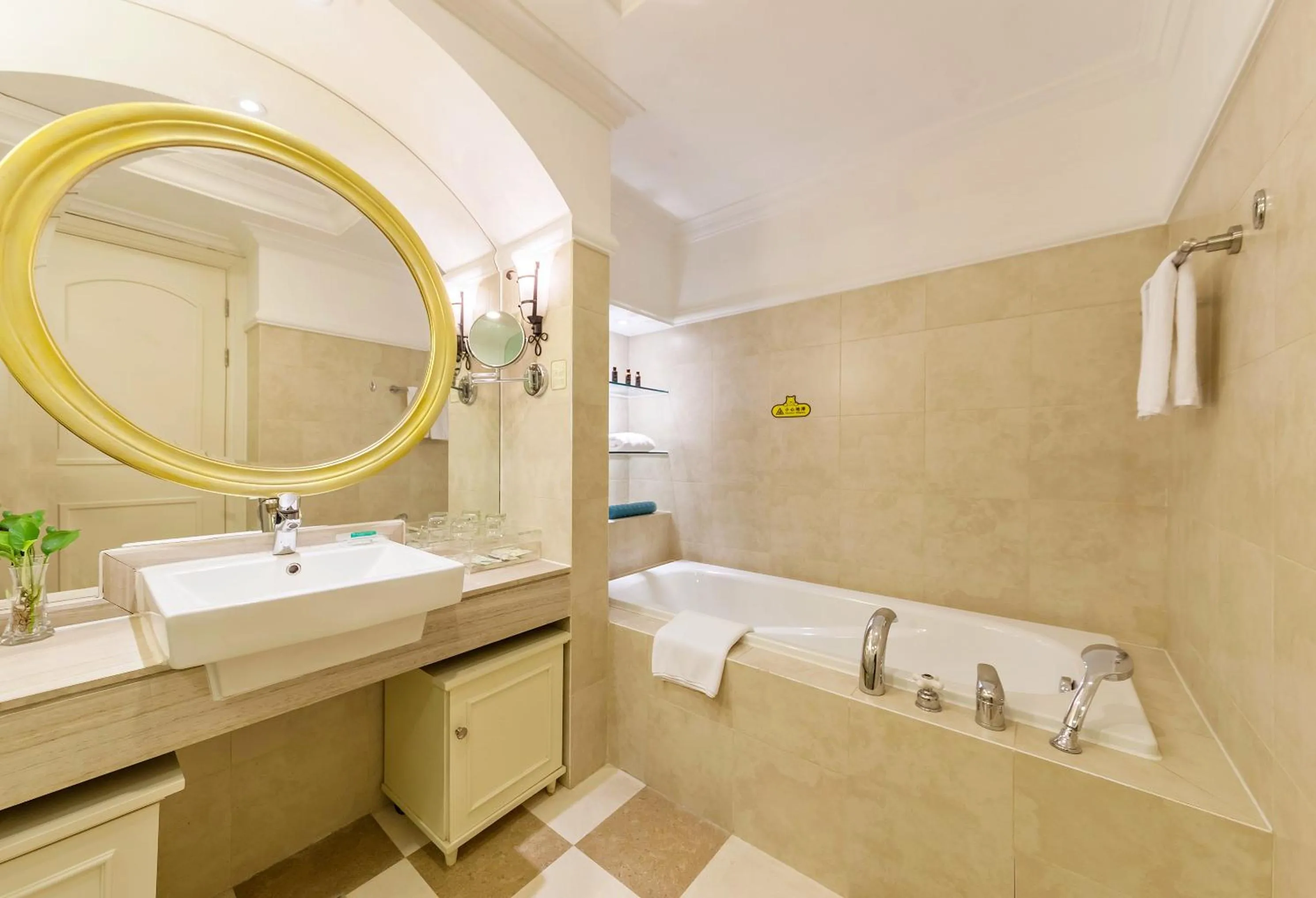 Bathroom in Xiamen Royal Victoria Hotel