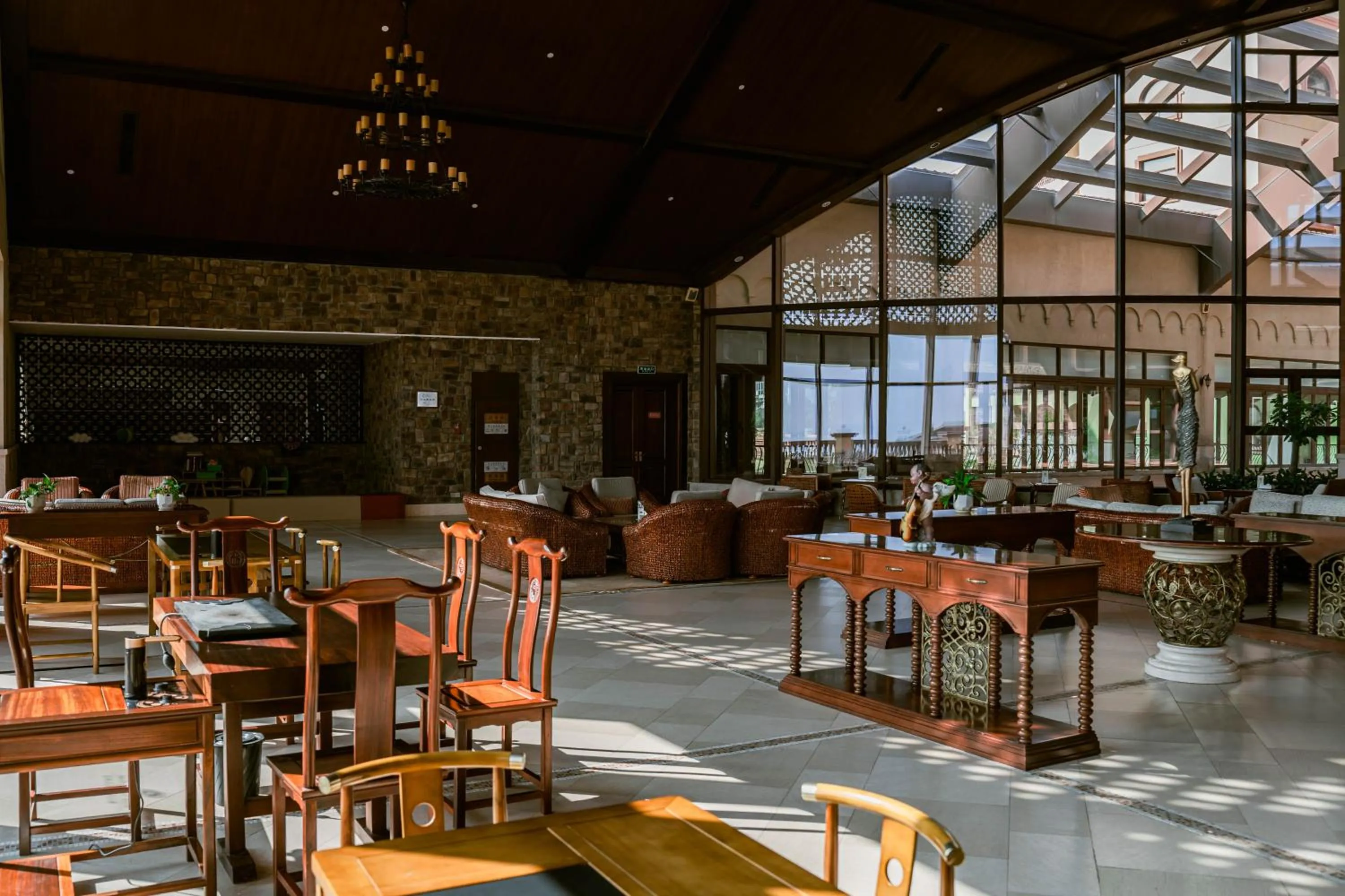 Seating area in Xiamen Royal Victoria Hotel