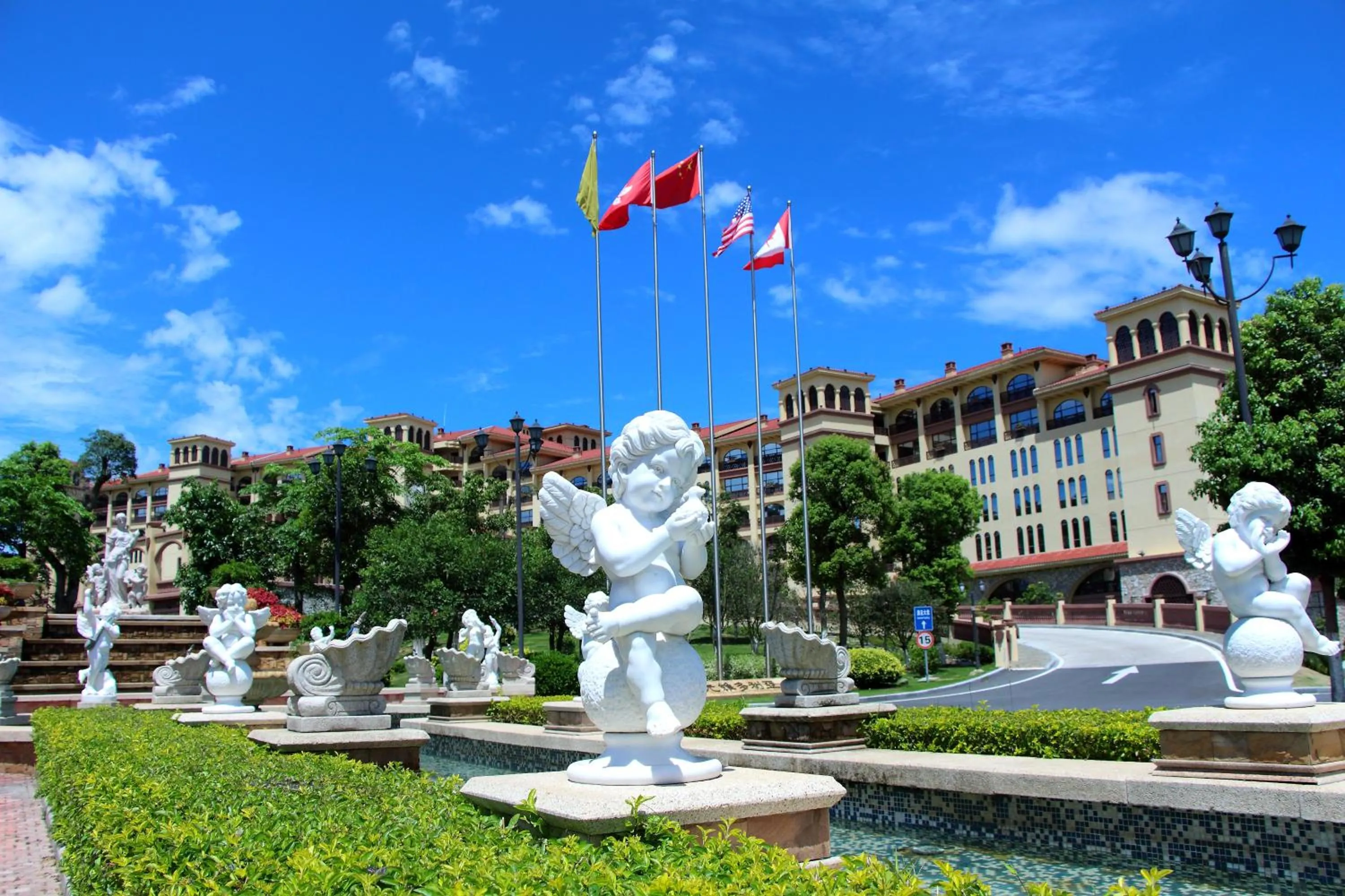 Property building in Xiamen Royal Victoria Hotel