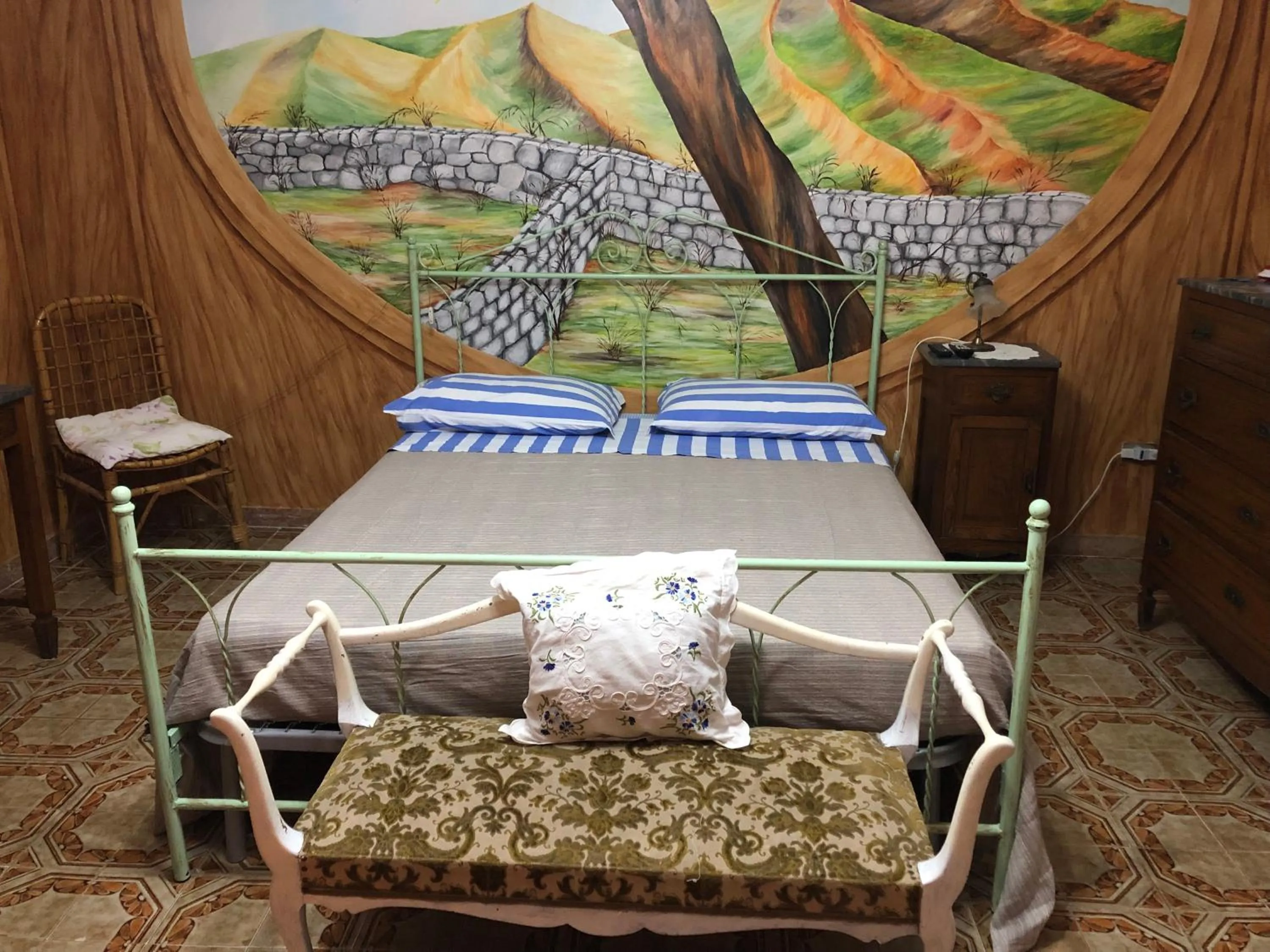 Bed in Bed and Breakfast IL CAVALIERE