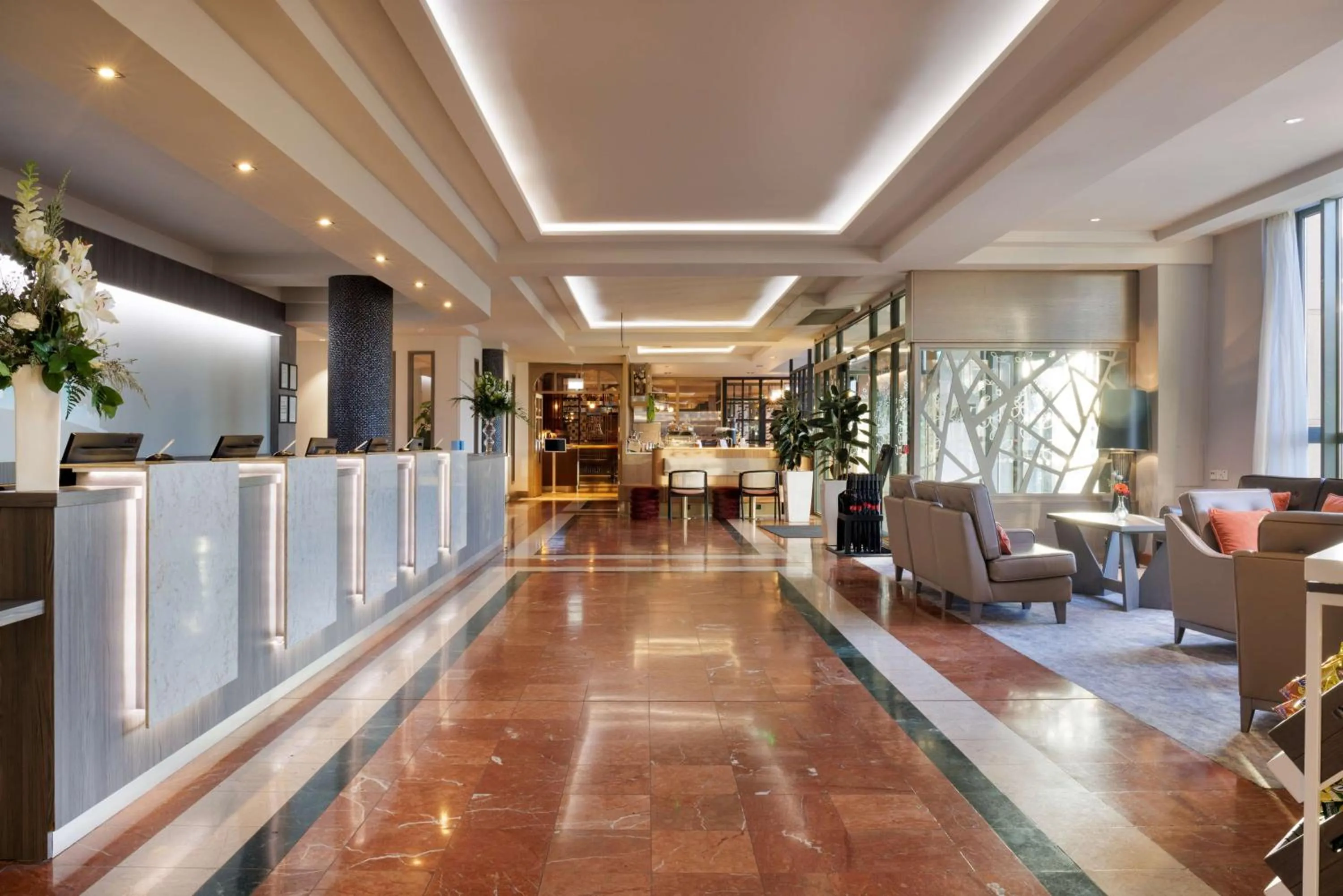 Lobby or reception in Hilton Garden Inn Dublin City Centre