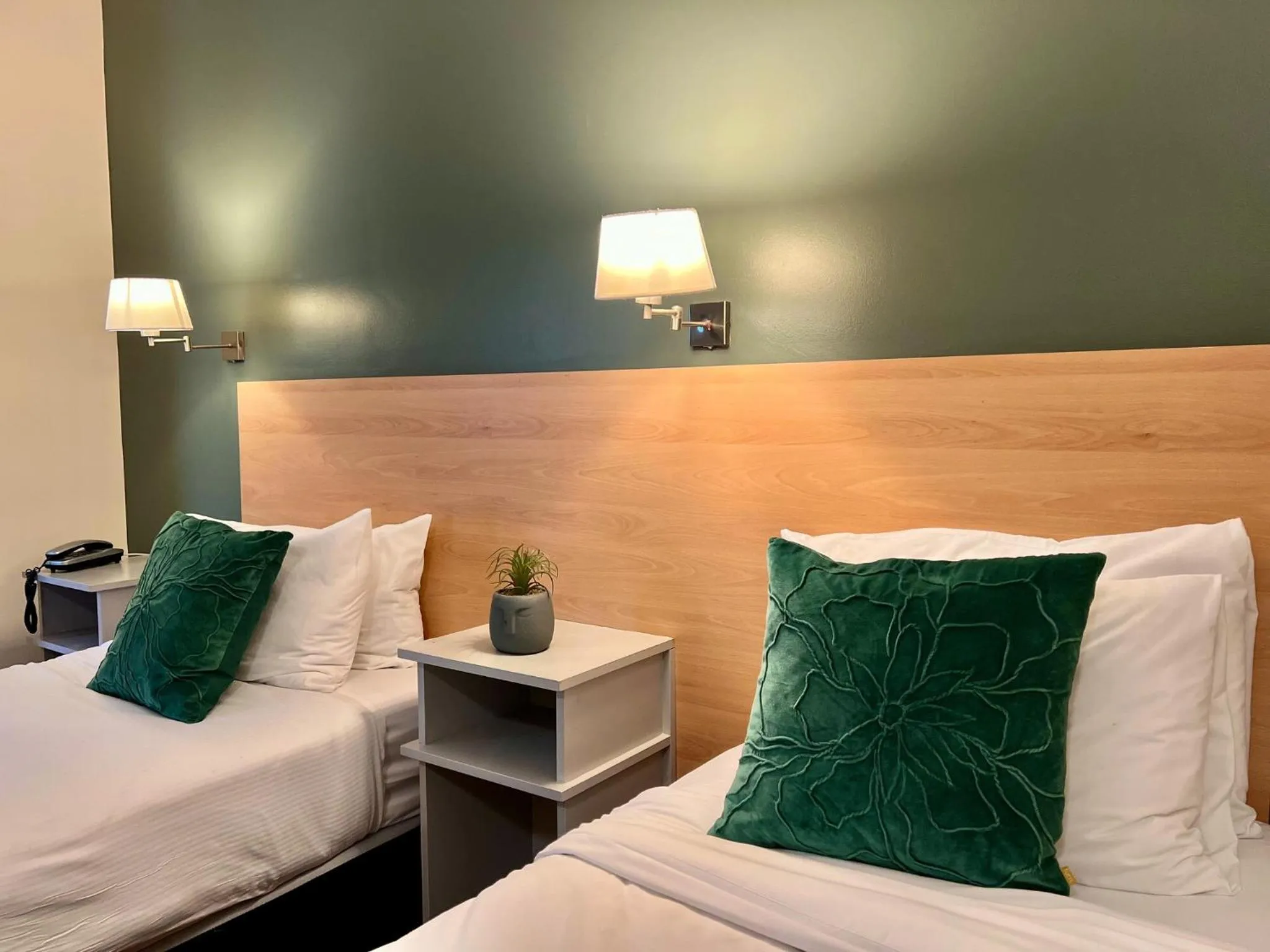 Restaurant/places to eat, Bed in The Coach House Hotel