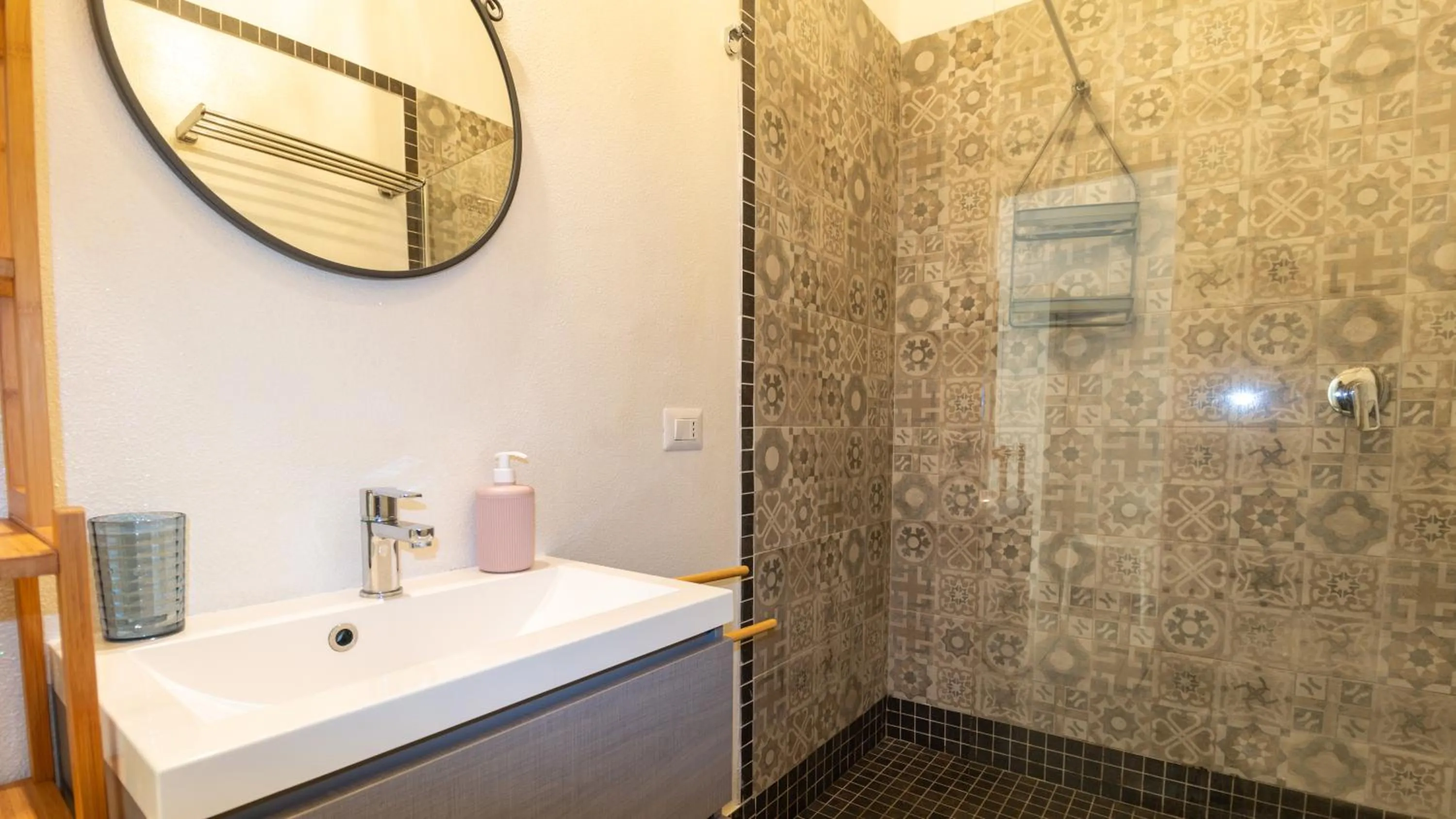 Bathroom in Affittacamere Juighissa Leonora