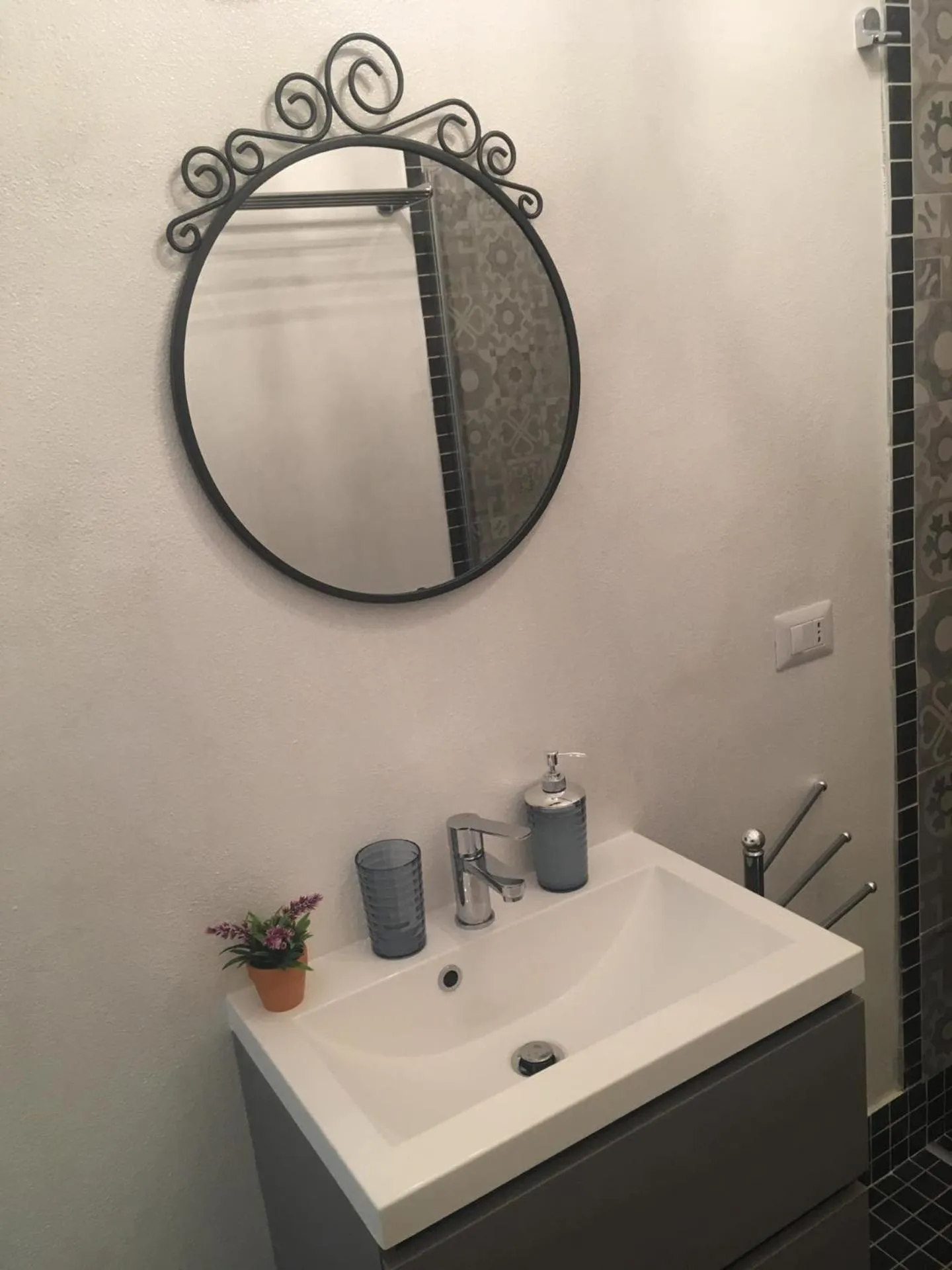 Bathroom in B&B Juighissa Leonora