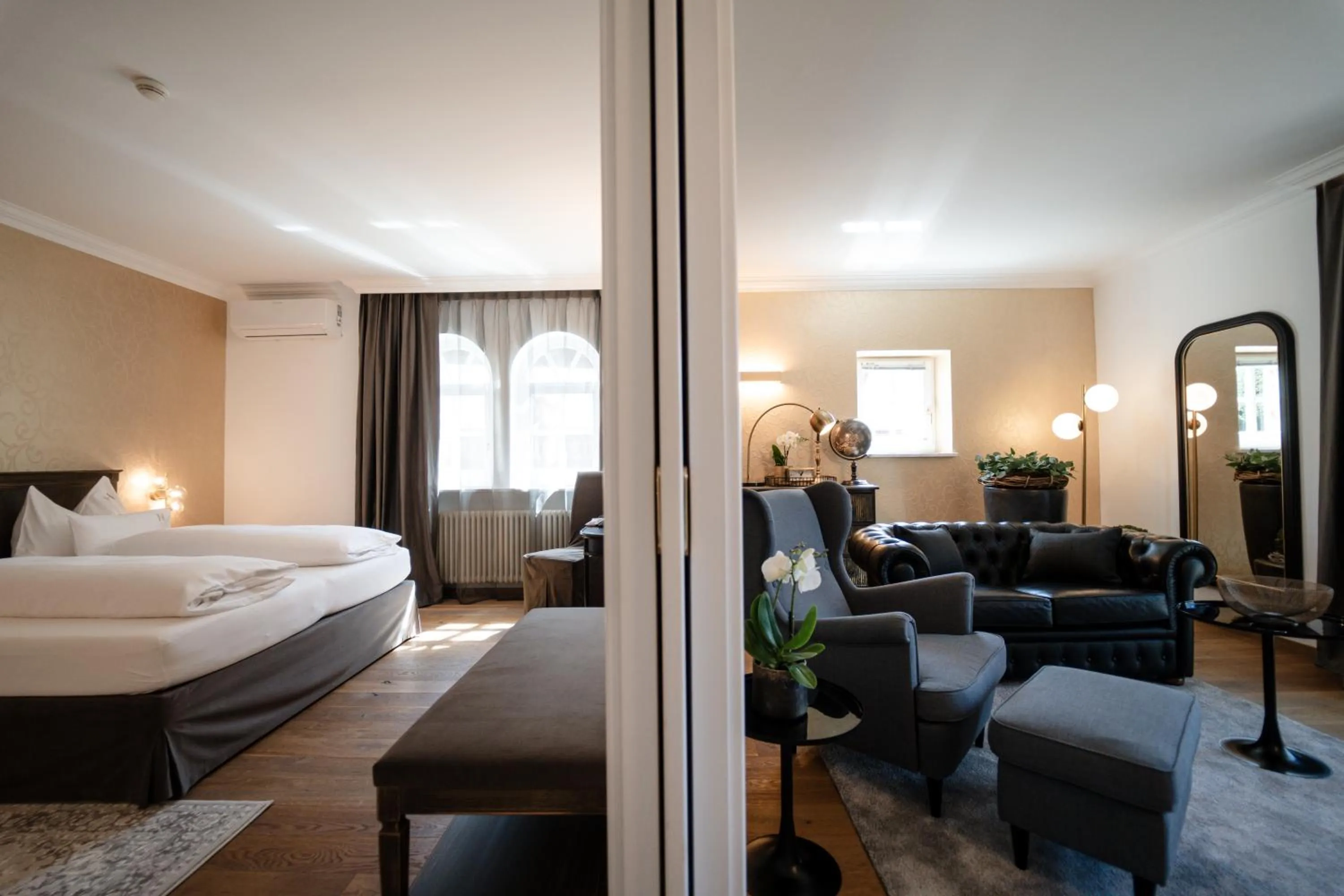 Photo of the whole room, Bed in Hotel Hanswirt