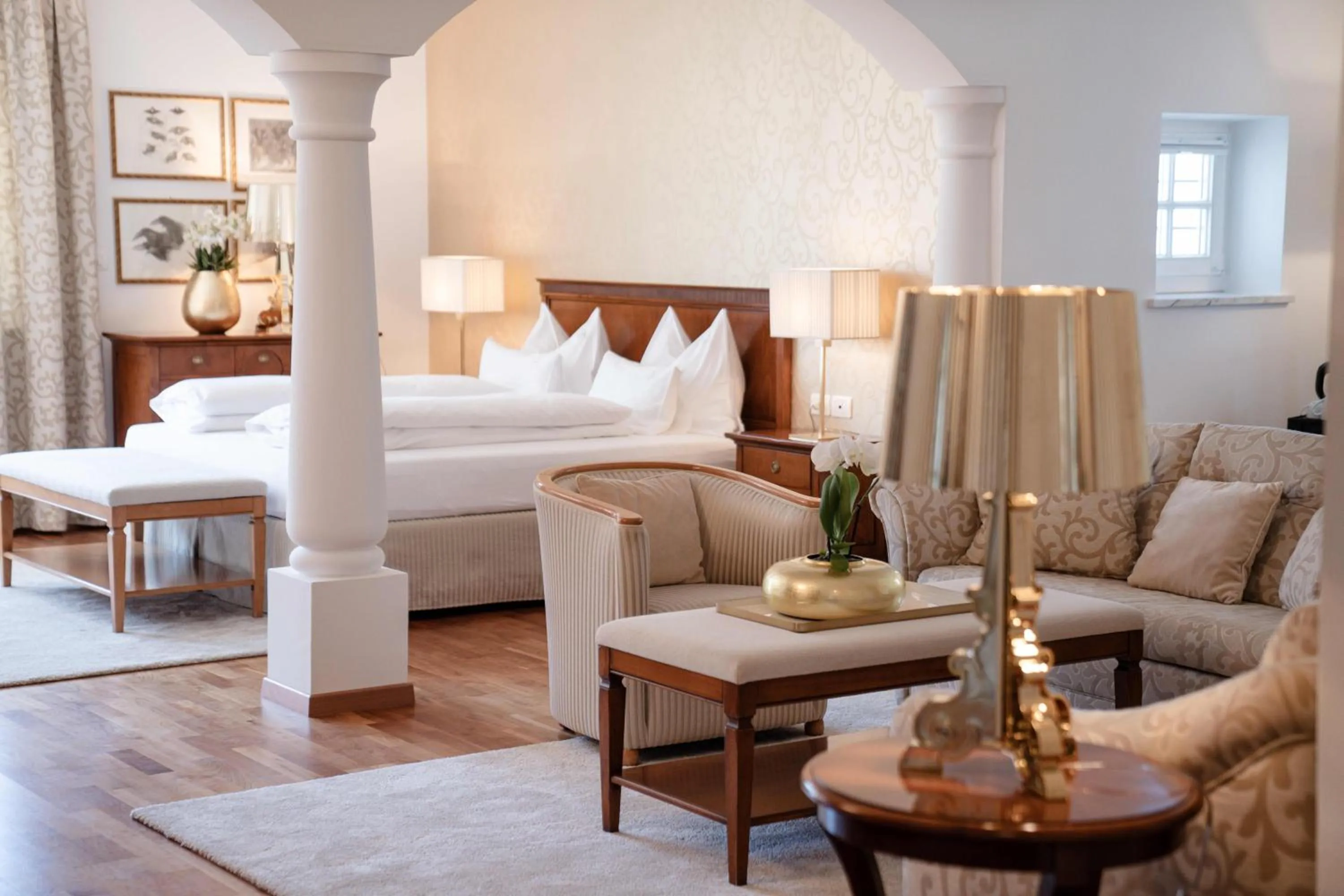 Living room, Bed in Hotel Hanswirt