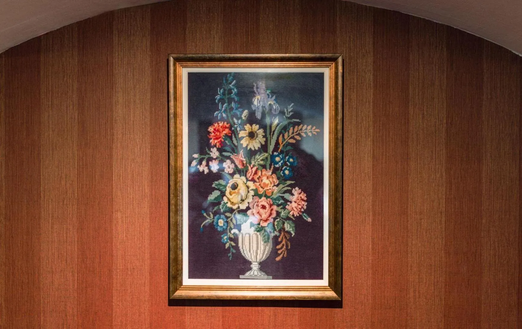 Restaurant/places to eat in Kee's Hotel