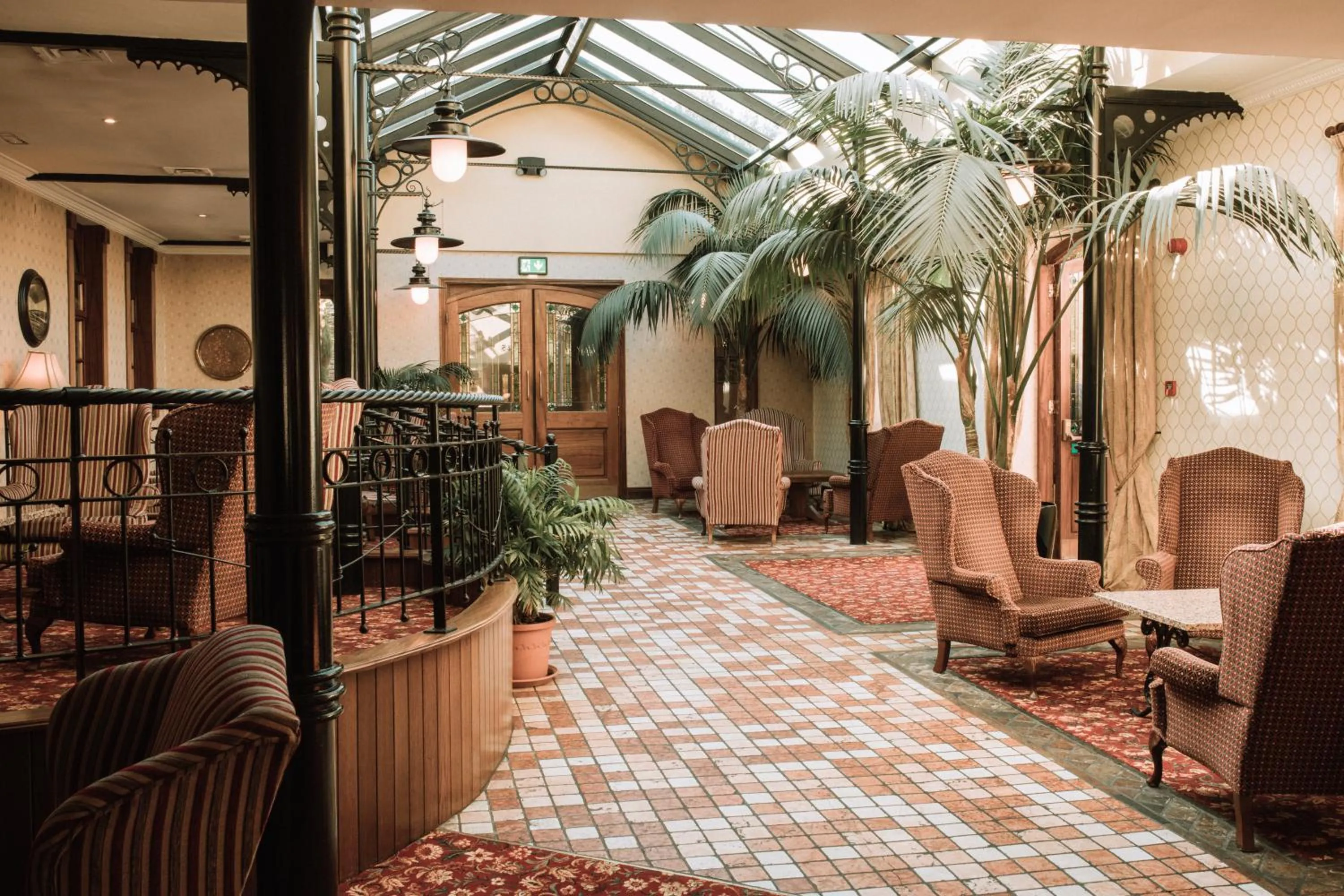 Lobby or reception in Kee's Hotel