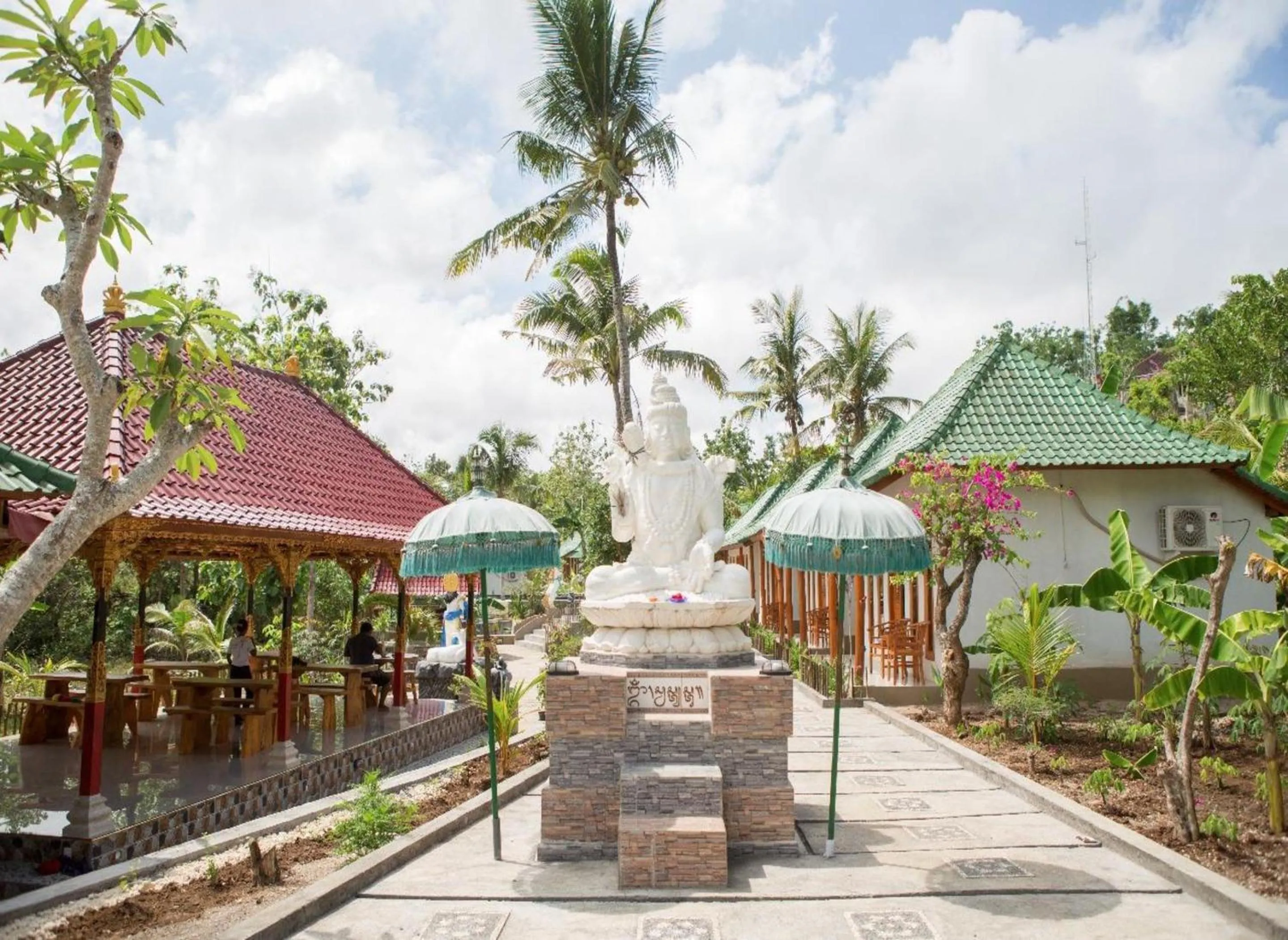 Facade/entrance in Green Kubu Asri Villa