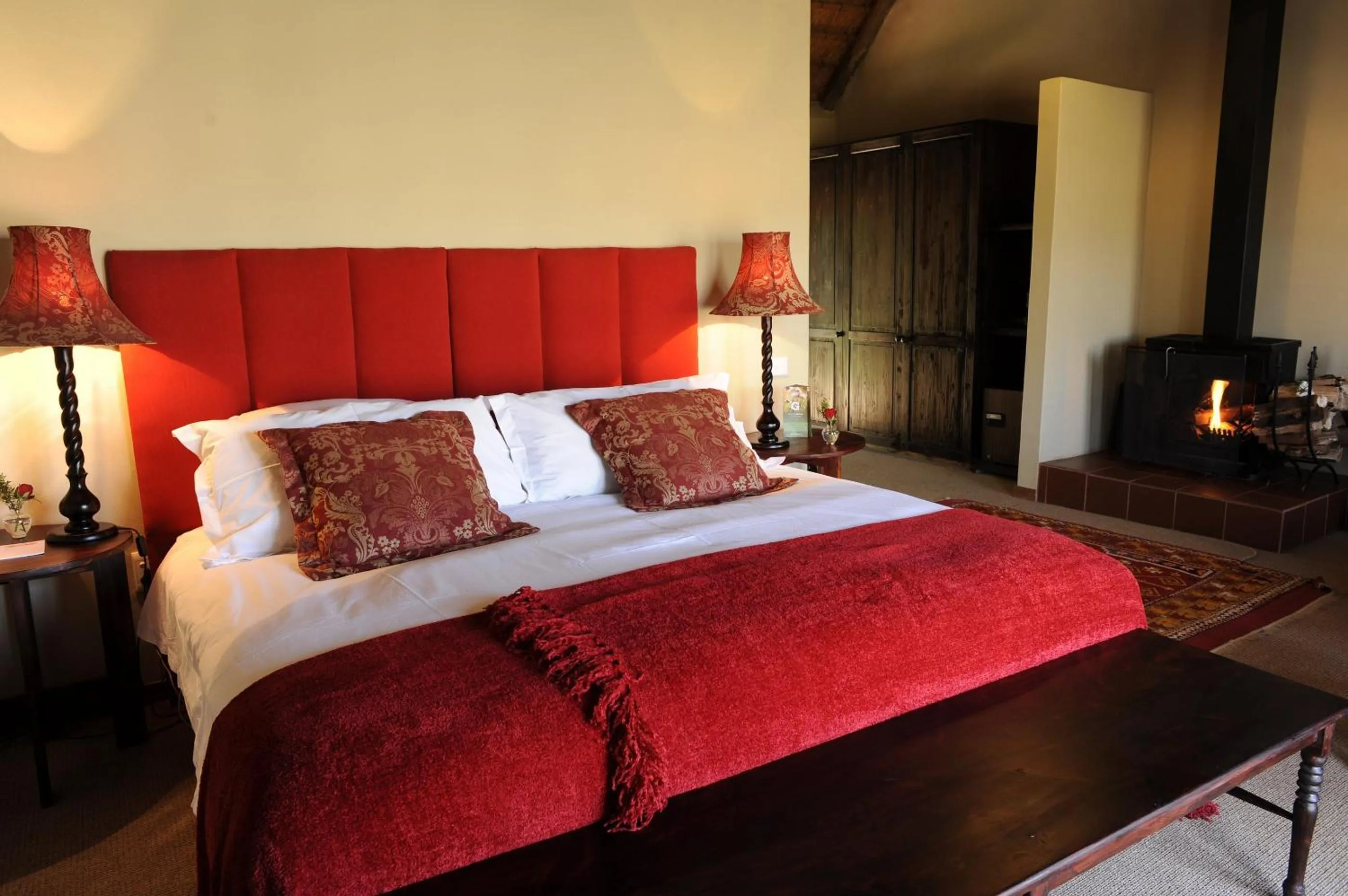 Bed in Granny Mouse Country House & Spa