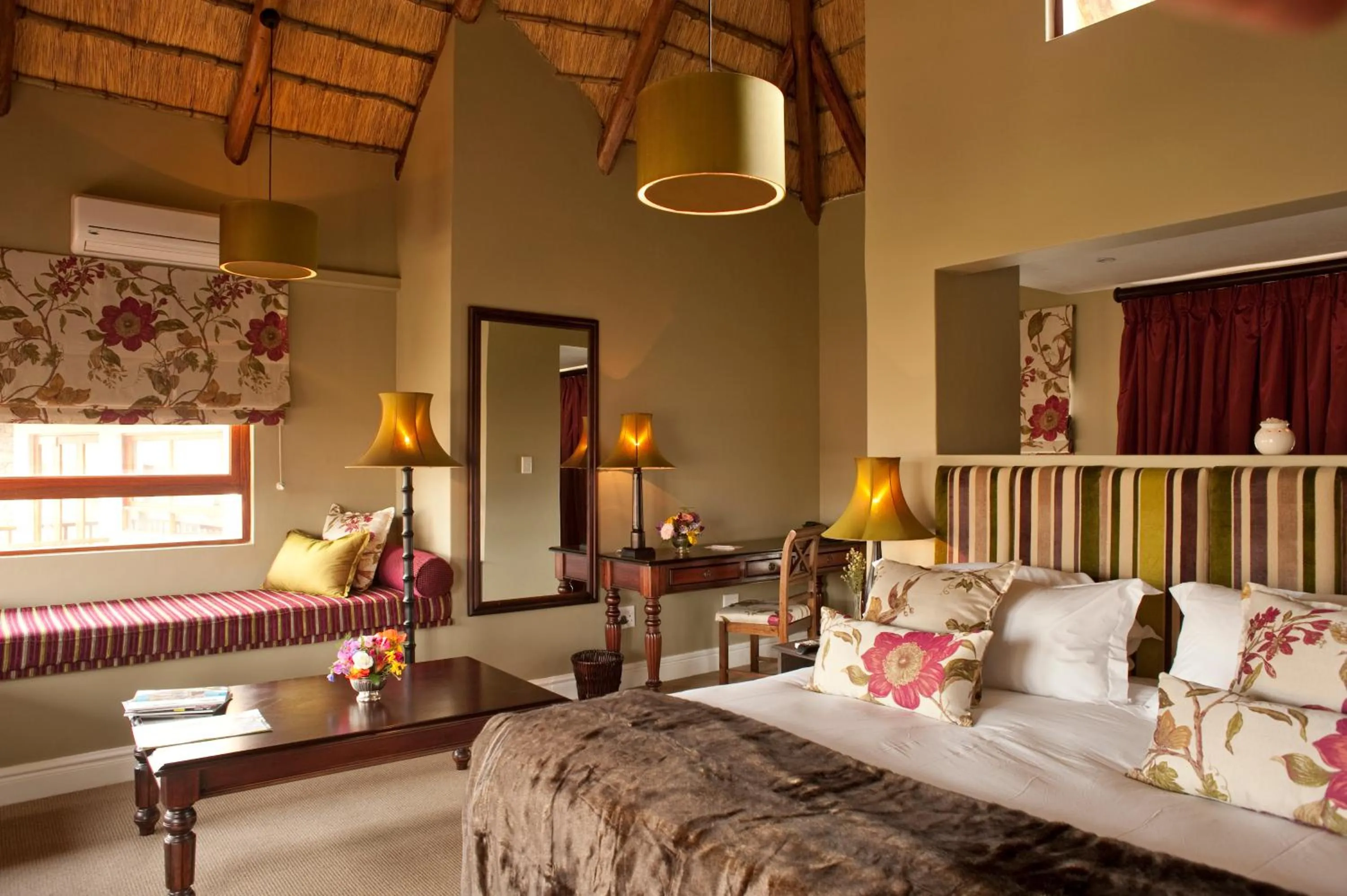 Day, Bed in Granny Mouse Country House & Spa