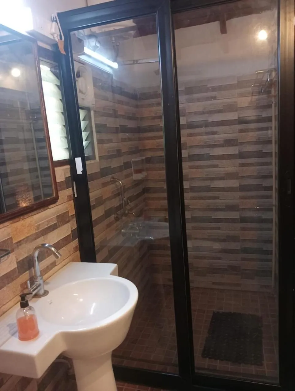 Bathroom in OmBodhi Retreat