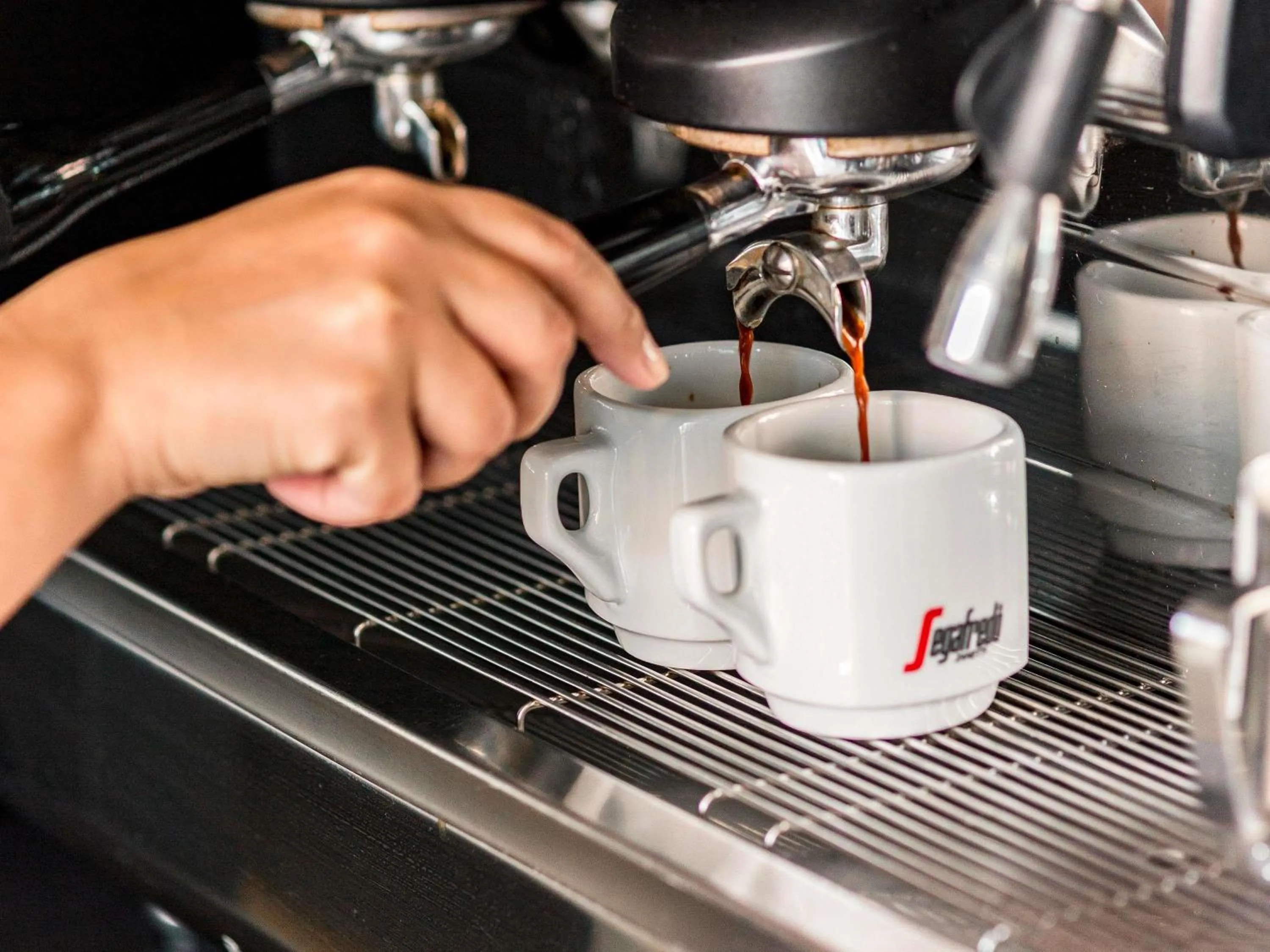 Lounge or bar in Ibis Lugano Paradiso