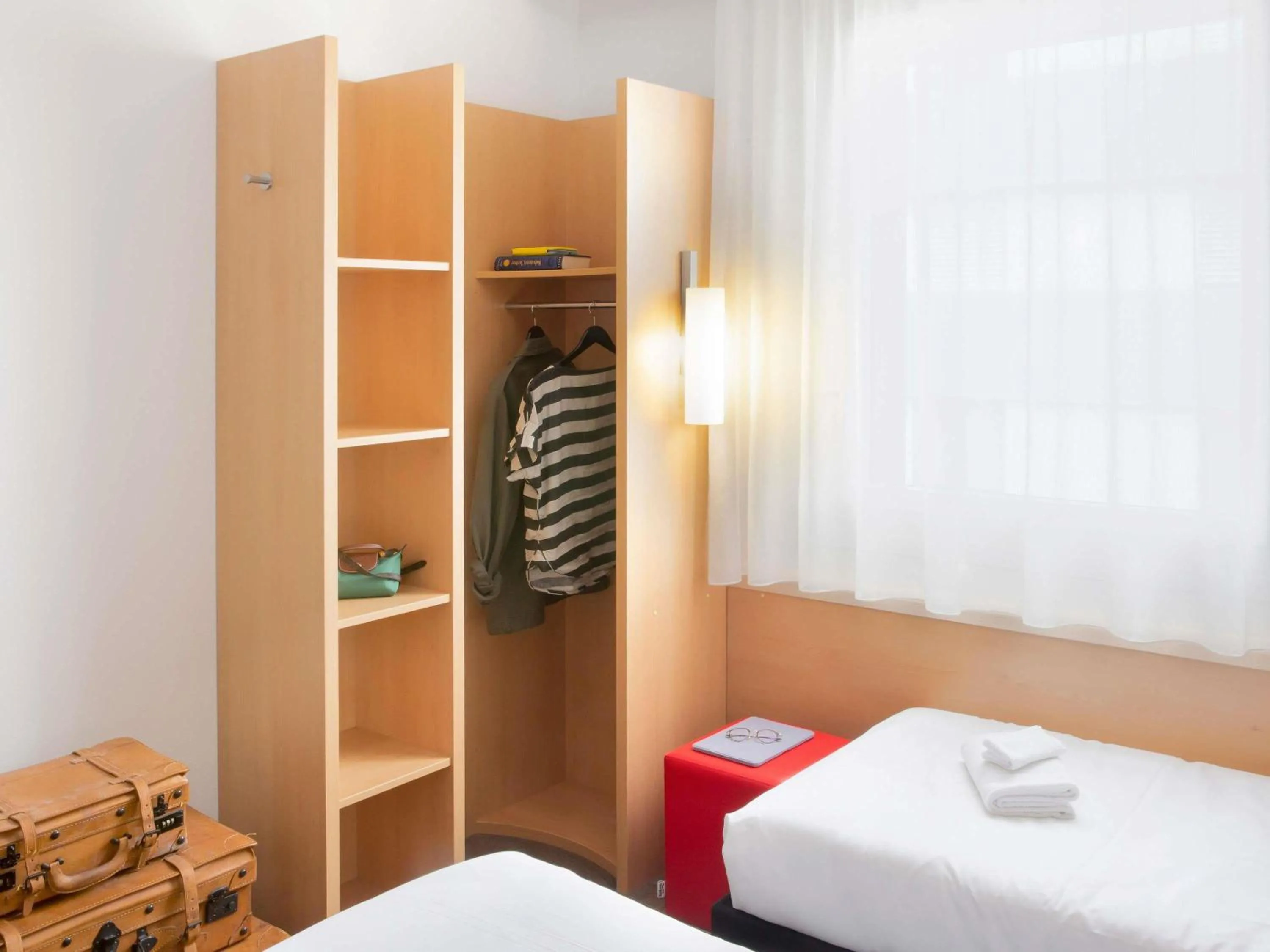 Bedroom, Bed in Ibis Lugano Paradiso