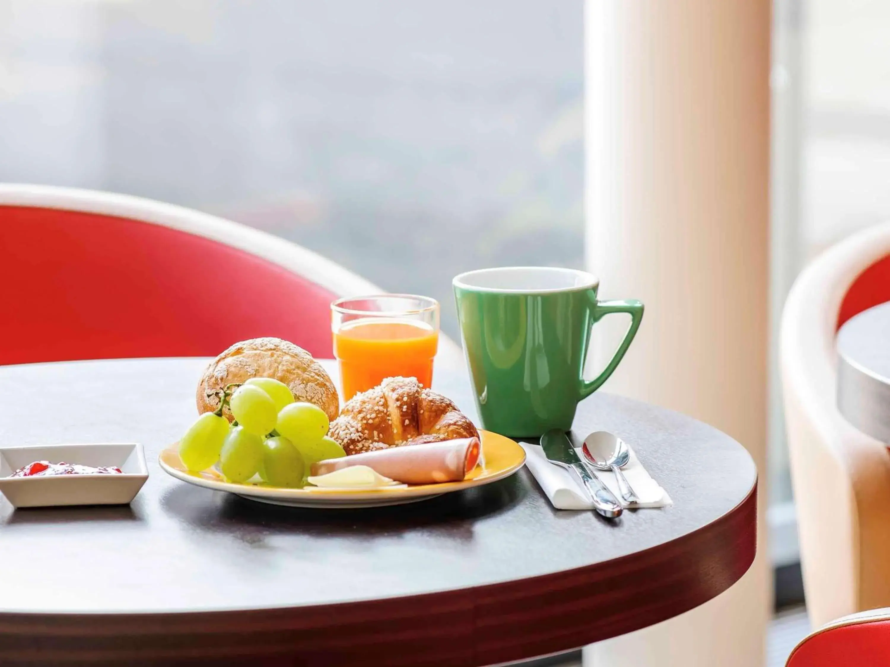 Restaurant/places to eat in Ibis Lugano Paradiso Restaurant/places to eat in Ibis Lugano Paradiso