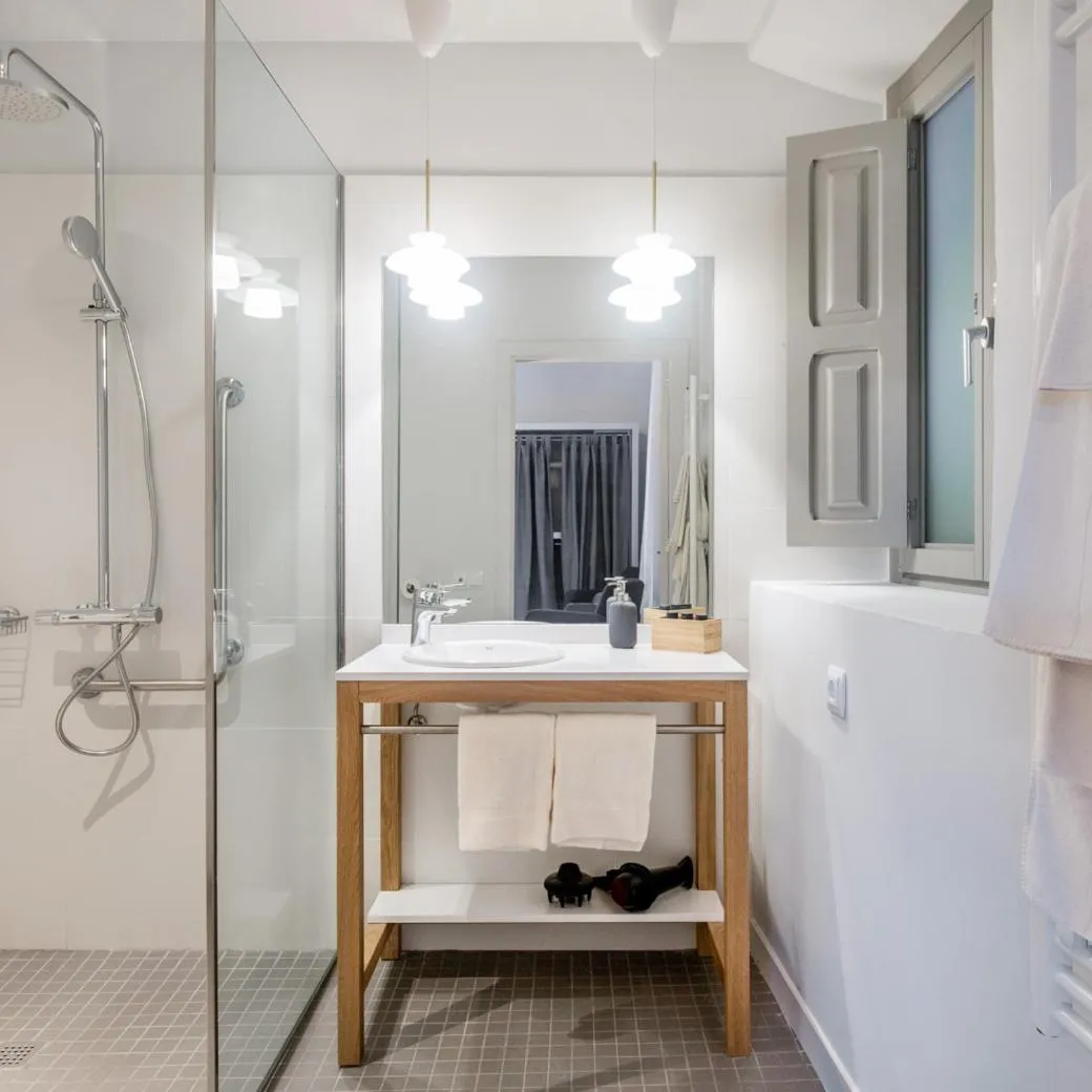 Bathroom in Son Gris