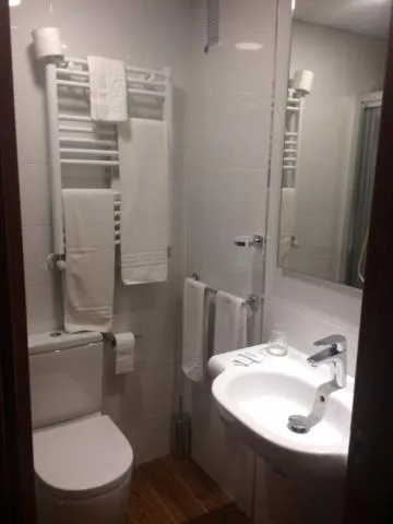 Bathroom in Hotel Herreros