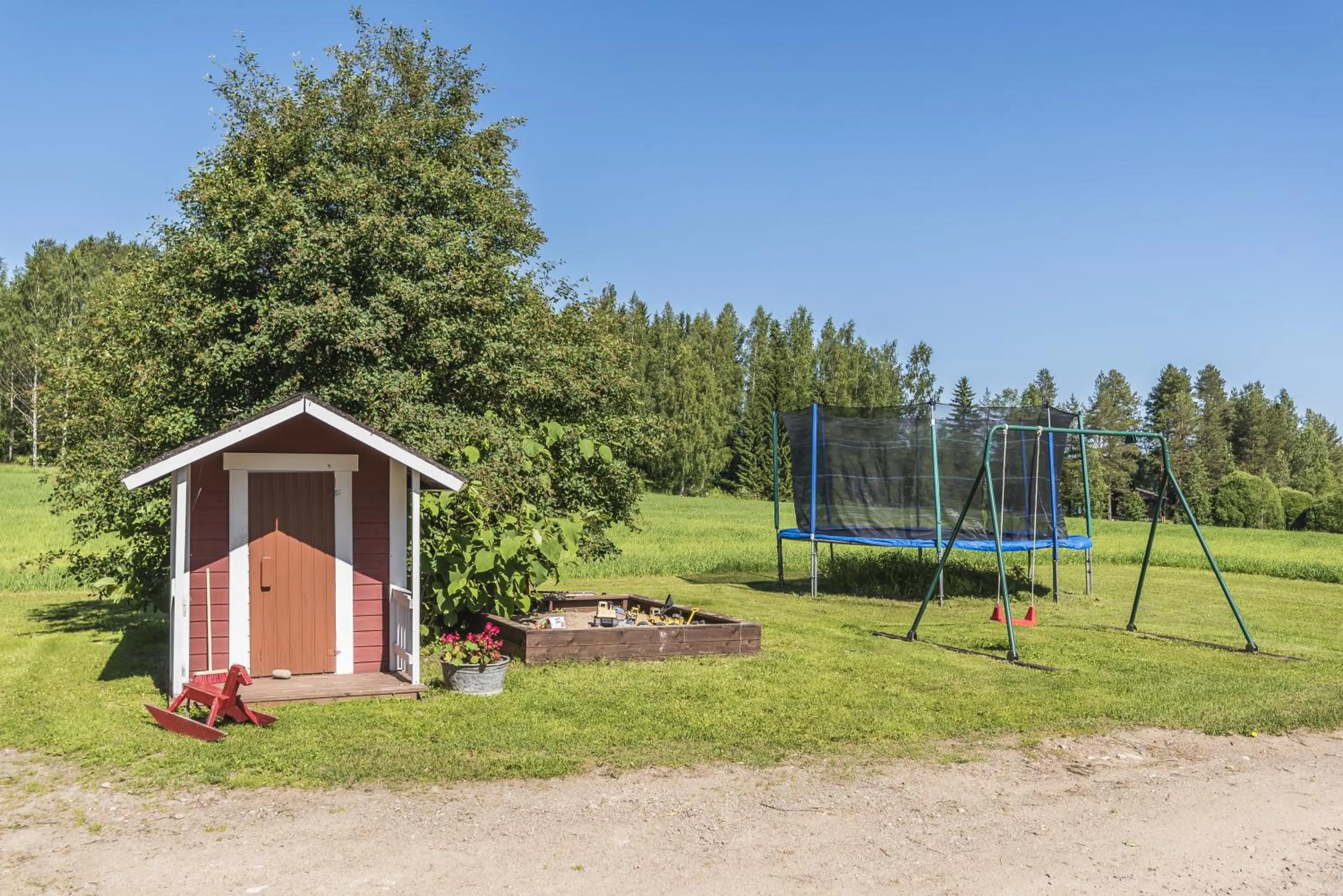 Children play ground in Hyvölän Talo