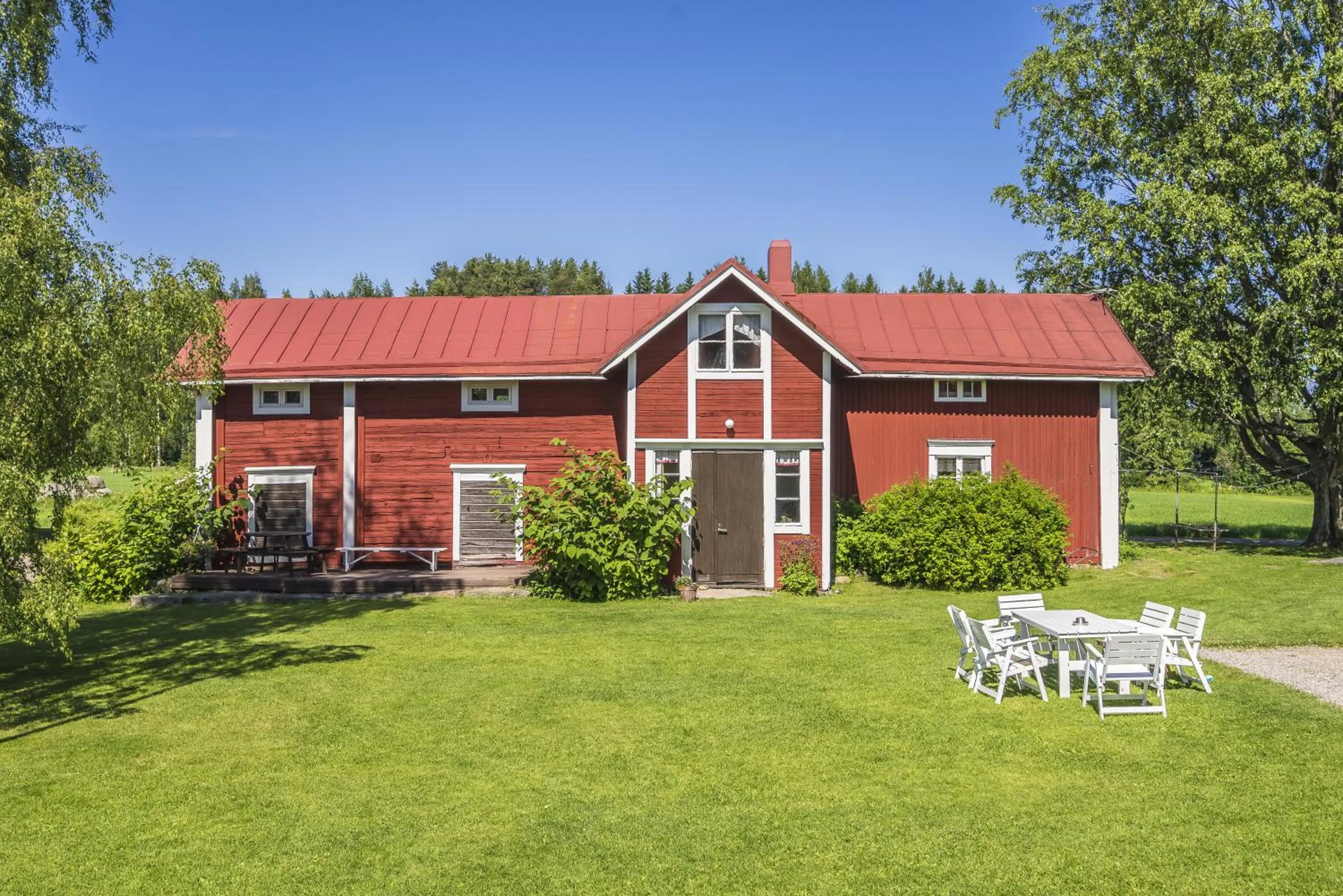 Facade/entrance in Hyvölän Talo