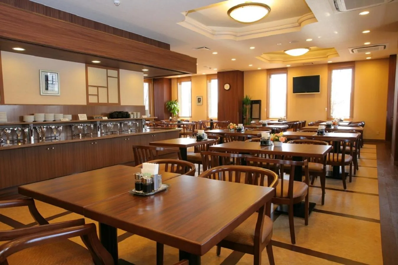 Restaurant/places to eat in Hotel Route-inn Koriyama Inter