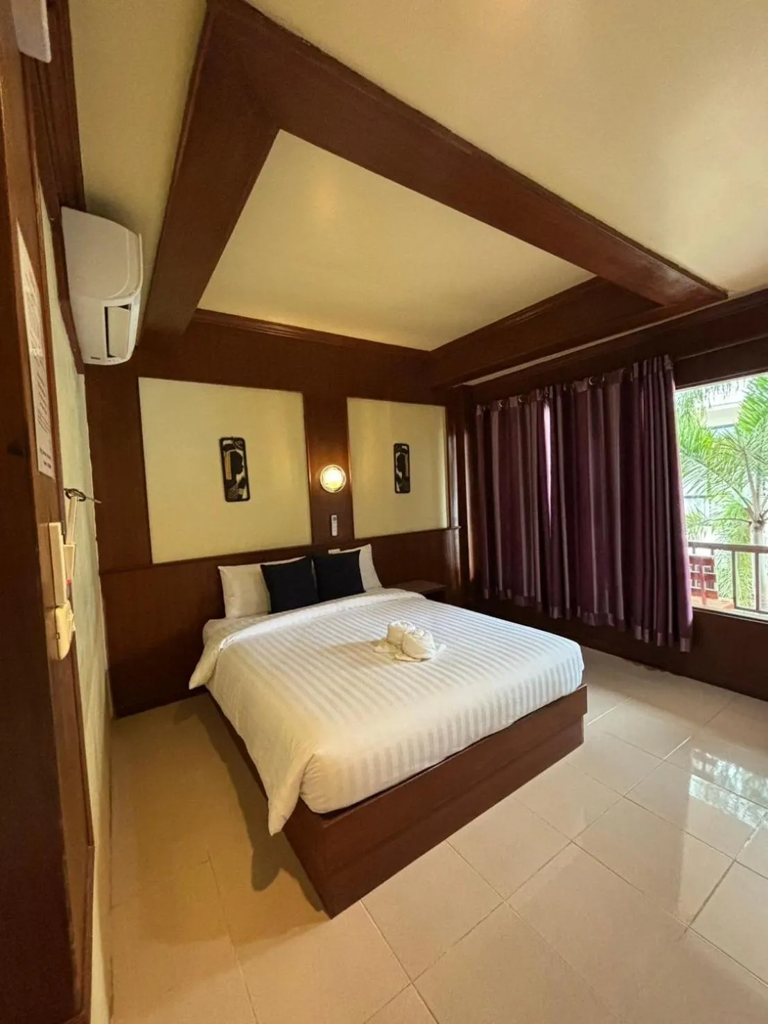 Bedroom, Bed in Rin Bay View Resort