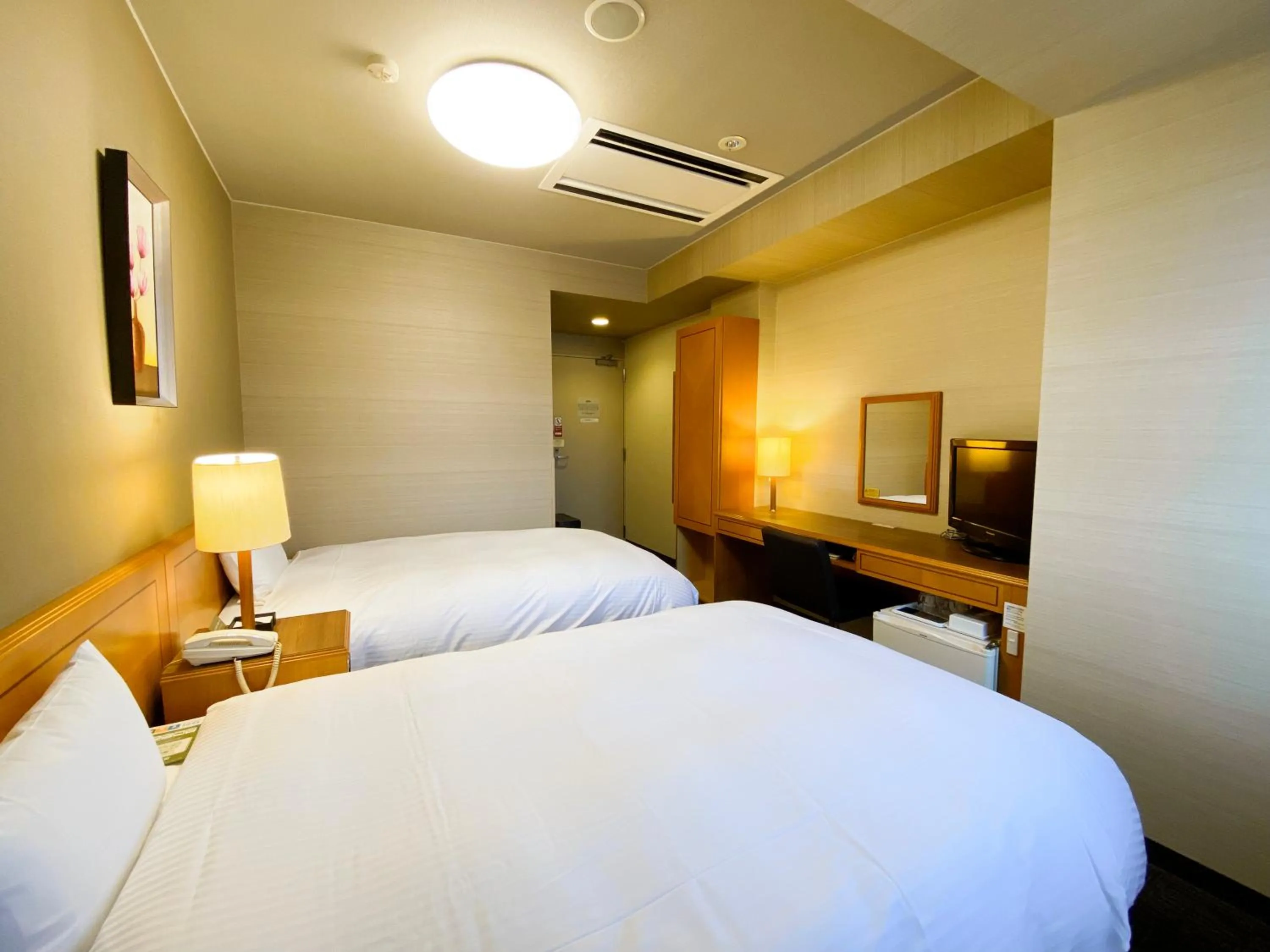 Photo of the whole room, Bed in Hotel Route-Inn Shin-Shirakawa Eki Higashi