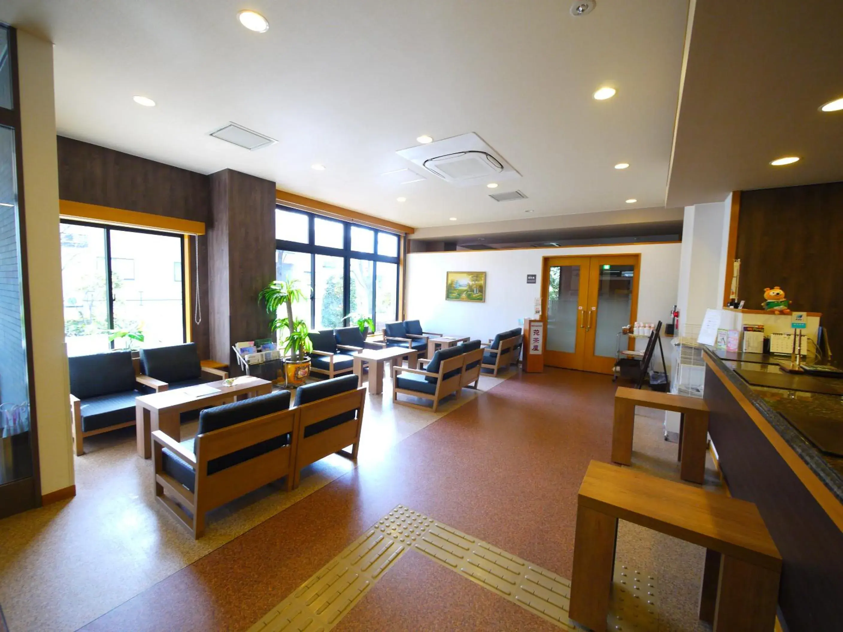 Lobby or reception in Hotel Route-Inn Shin-Shirakawa Eki Higashi Lobby or reception in Hotel Route-Inn Shin-Shirakawa Eki Higashi