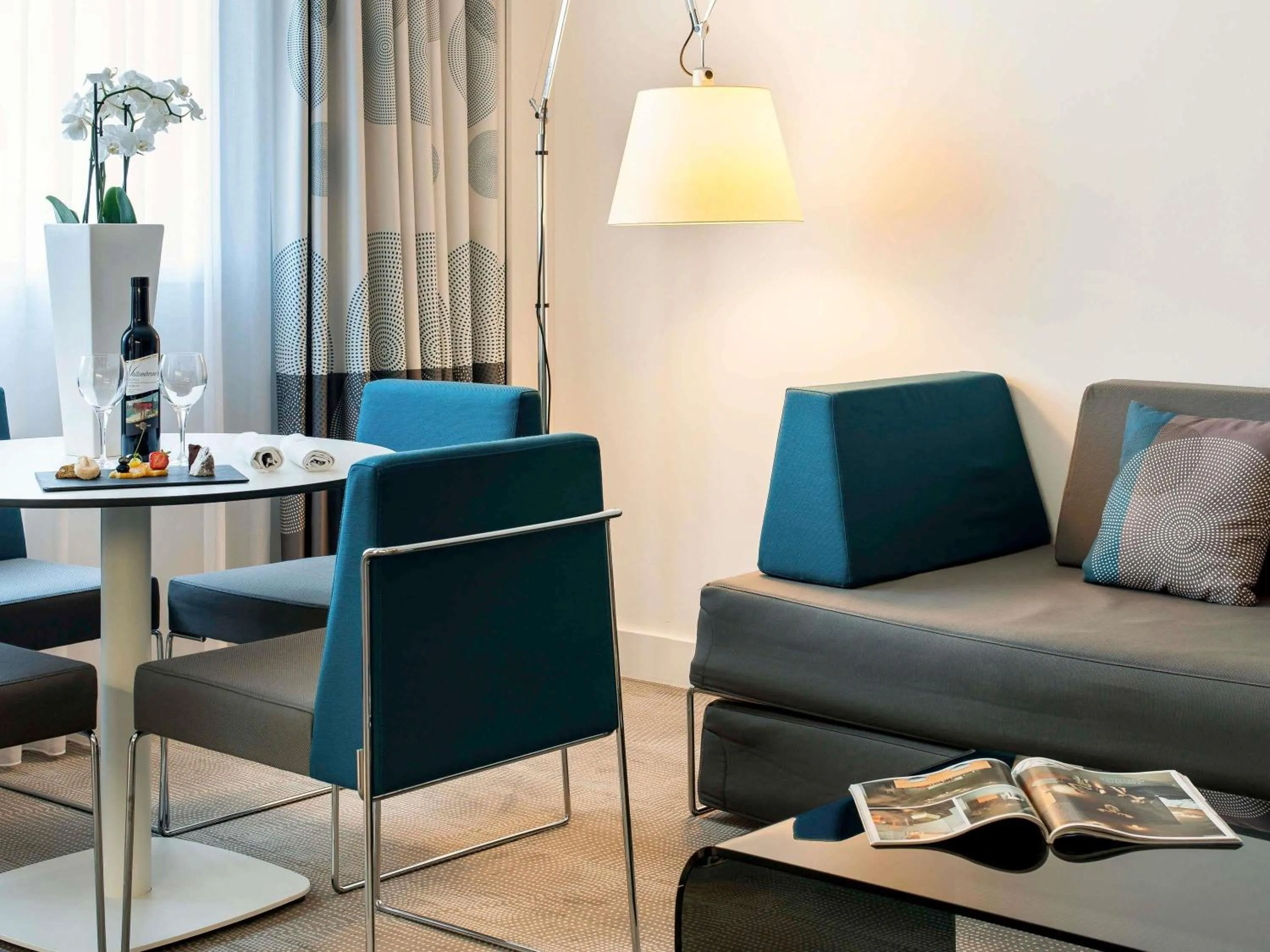 Bedroom in Novotel Lugano Paradiso