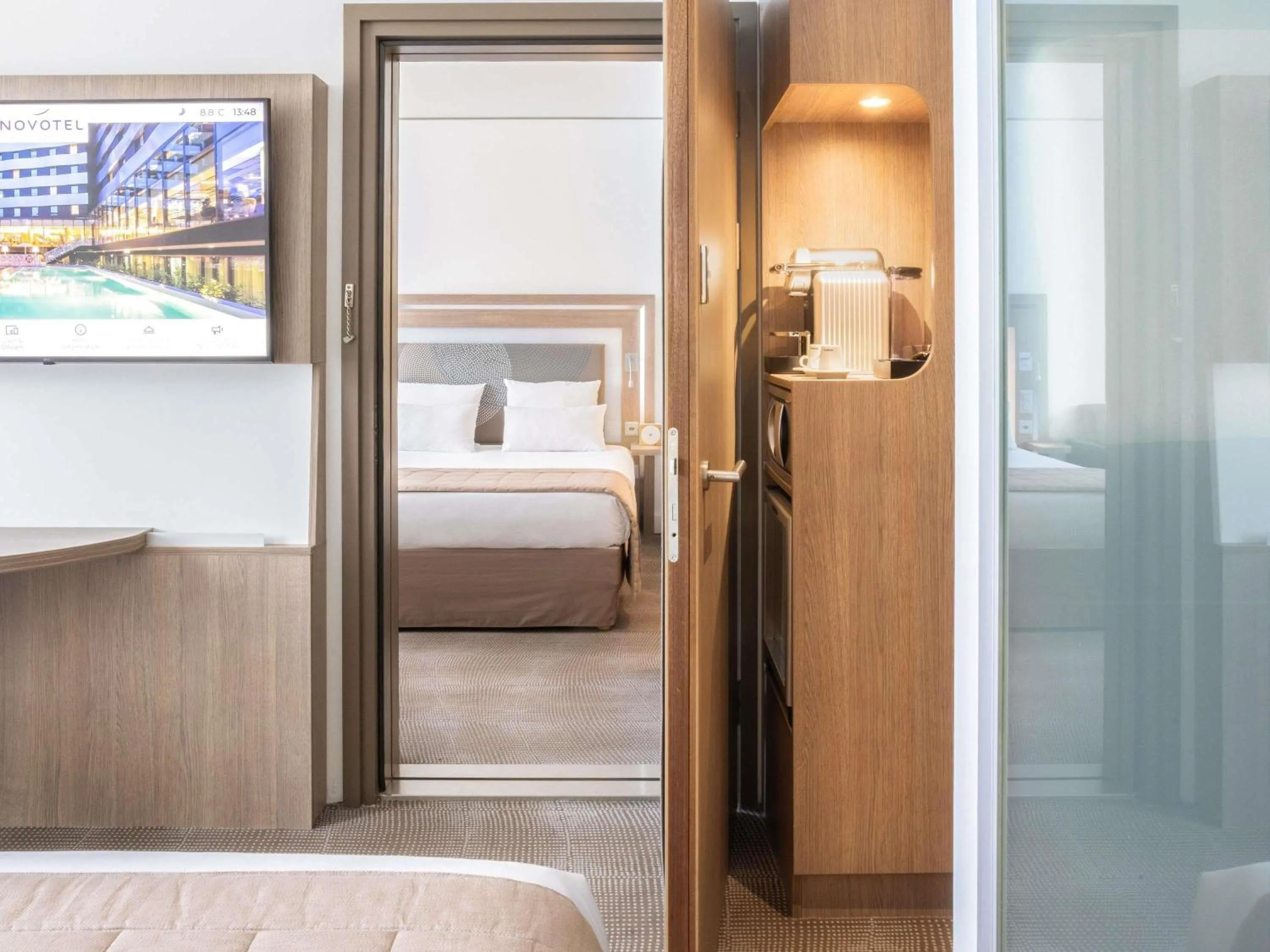 Bedroom, Bed in Novotel Lugano Paradiso