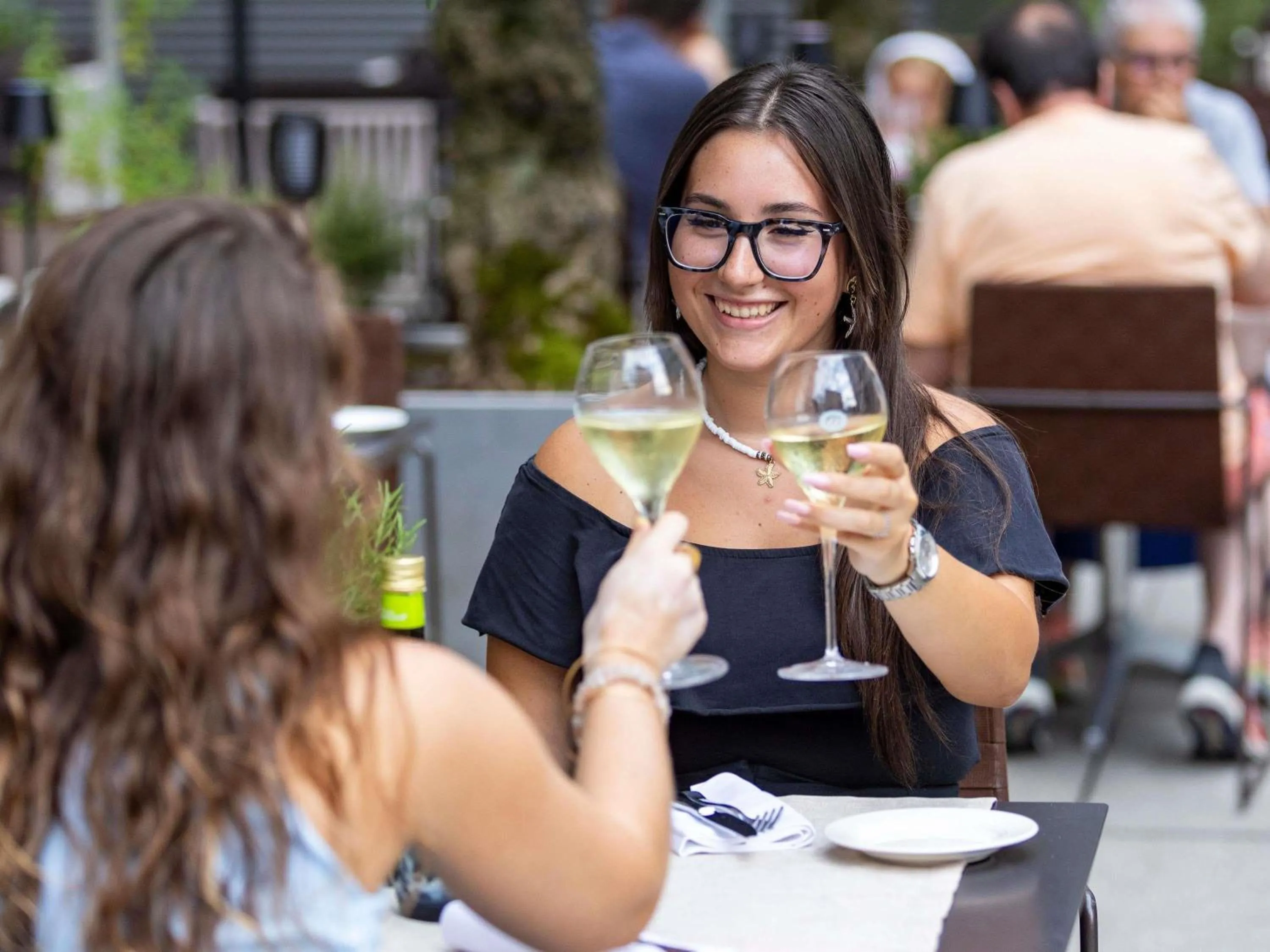 Lounge or bar in Novotel Lugano Paradiso