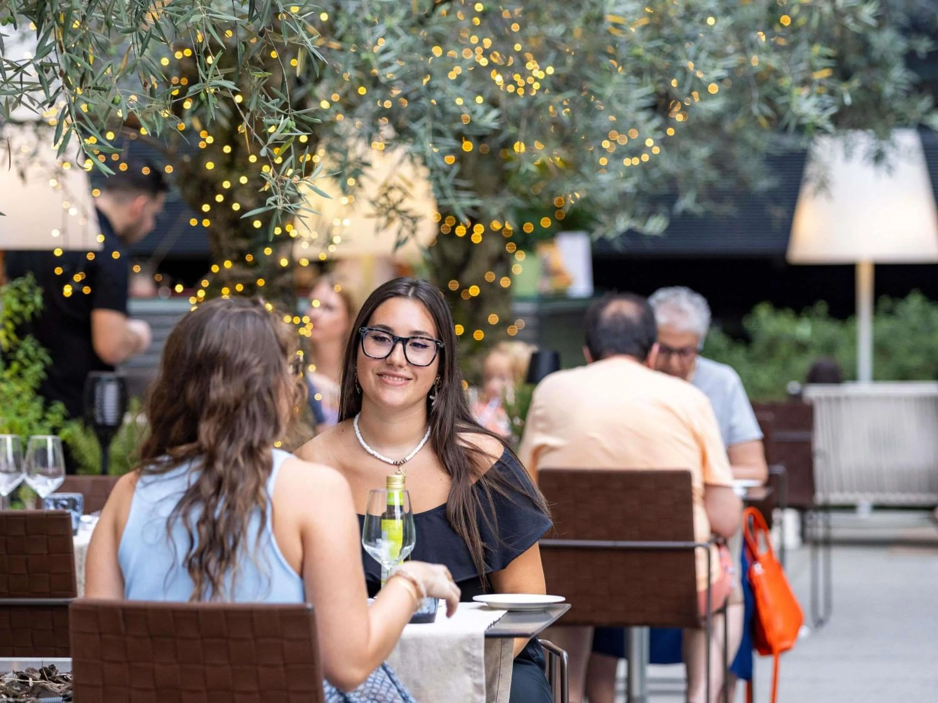 Lounge or bar in Novotel Lugano Paradiso