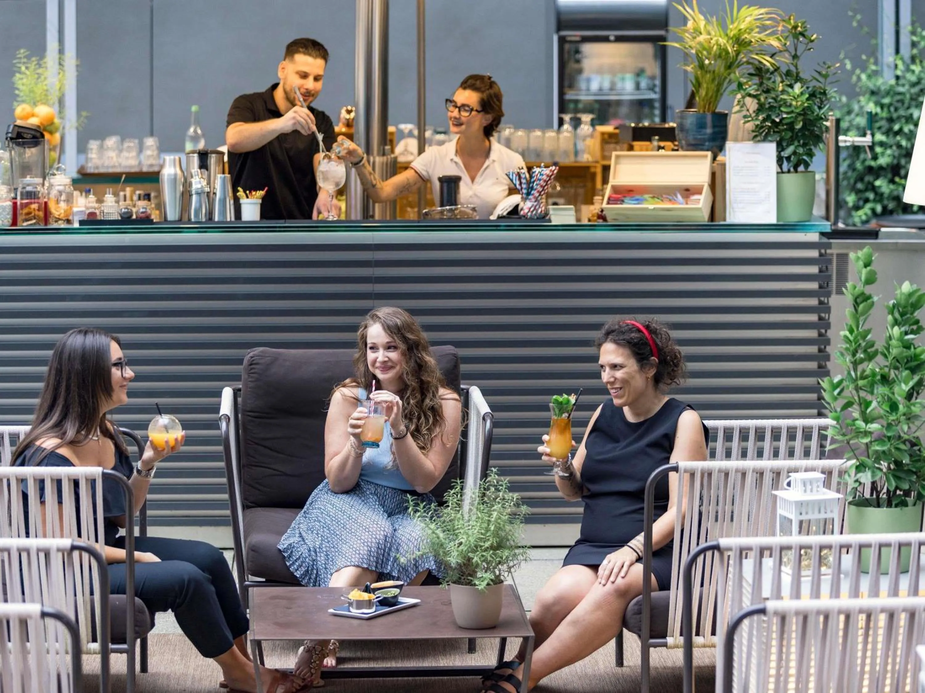 Lounge or bar in Novotel Lugano Paradiso