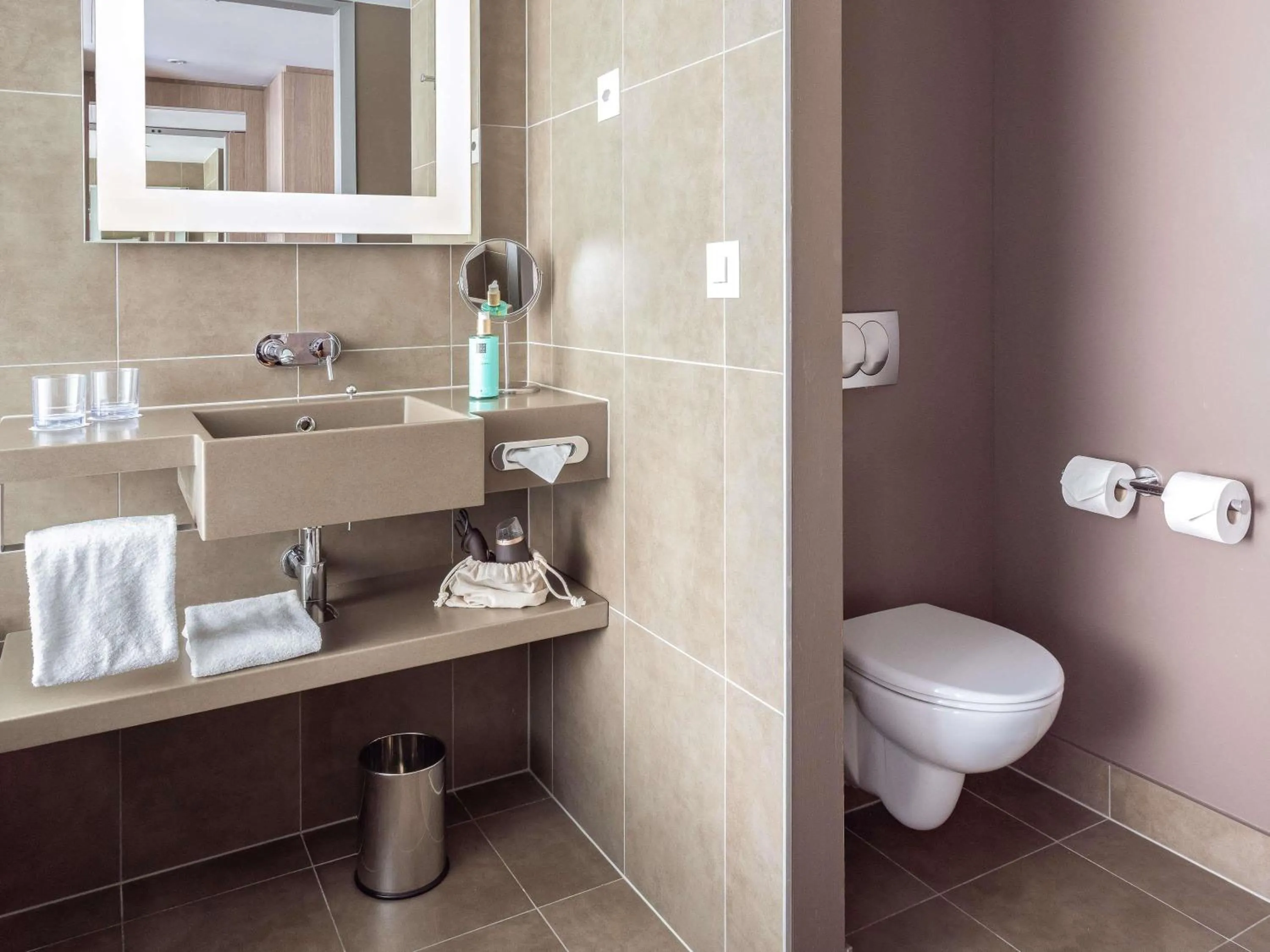 Bedroom in Novotel Lugano Paradiso