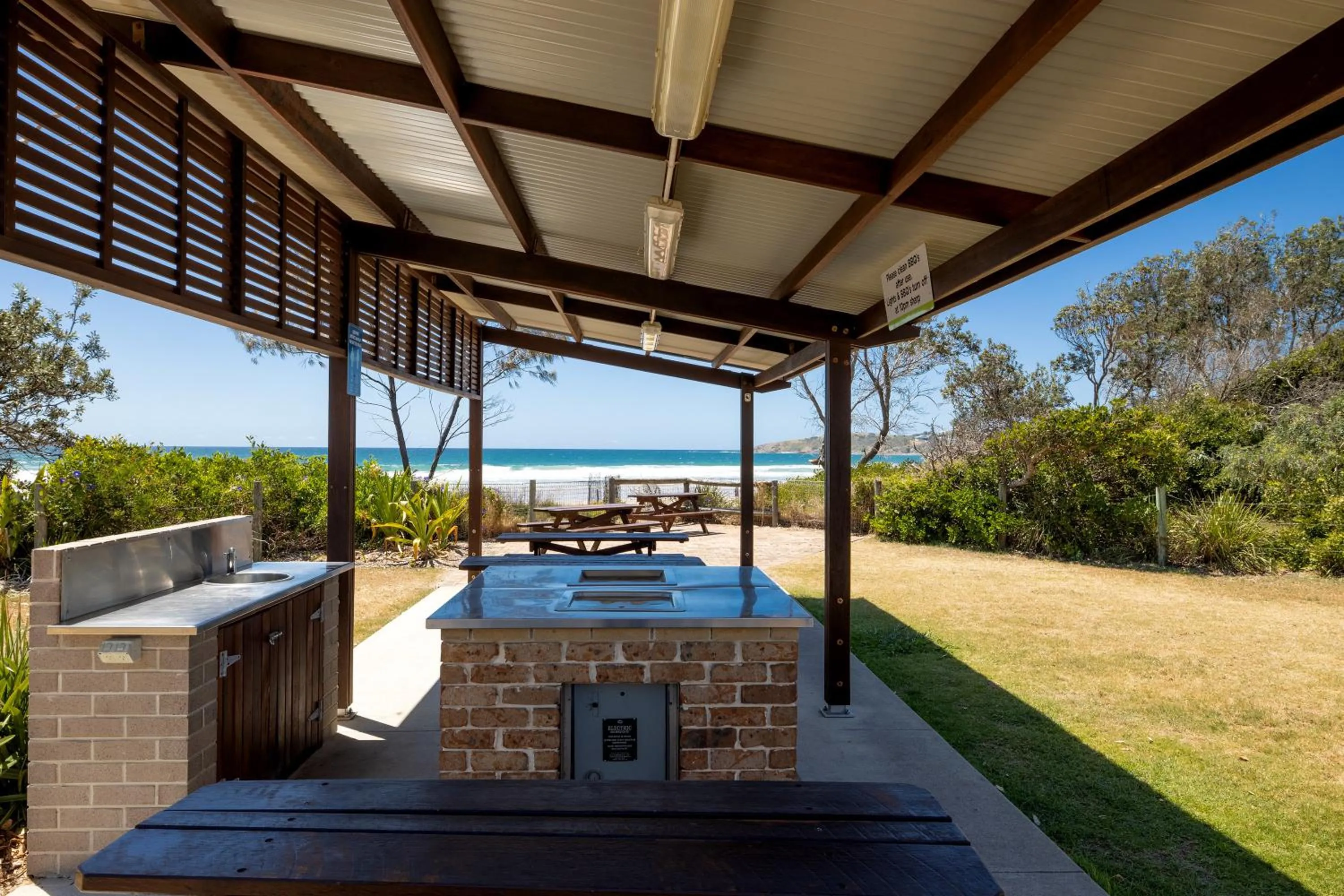 BBQ facilities in Woolgoolga Lakeside Holiday Park