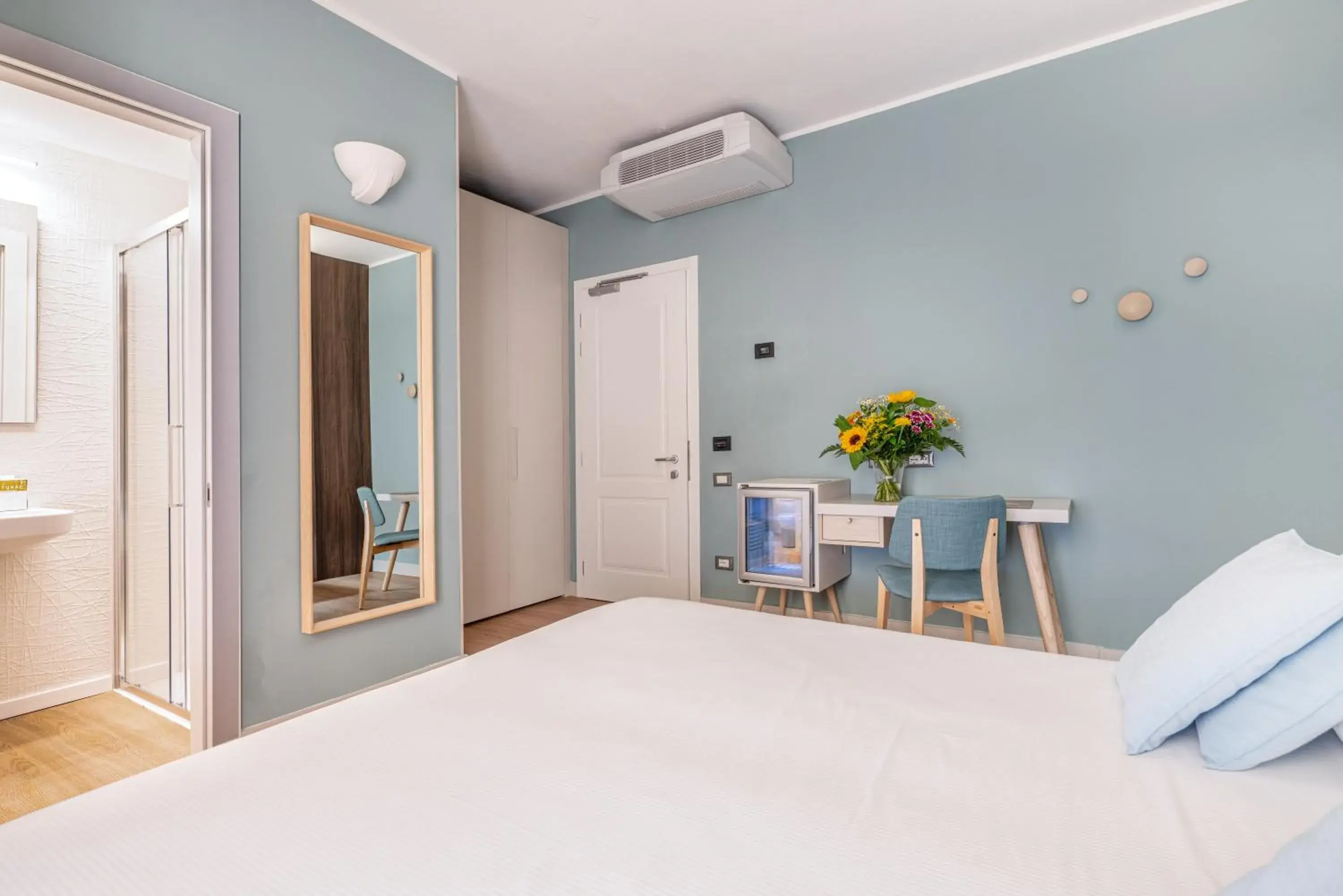Classic Double or Twin Room in Hotel Riva del Sole Classic Double or Twin Room in Hotel Riva del Sole