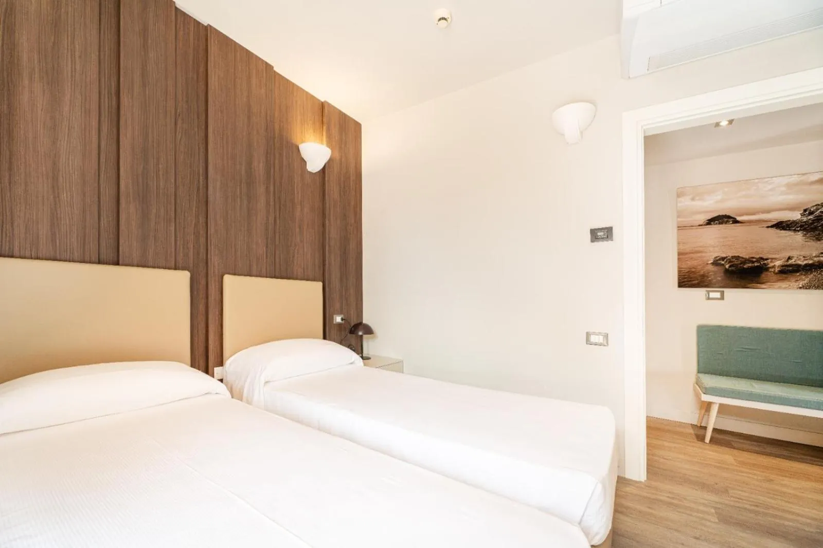 Photo of the whole room, Bed in Hotel Riva del Sole