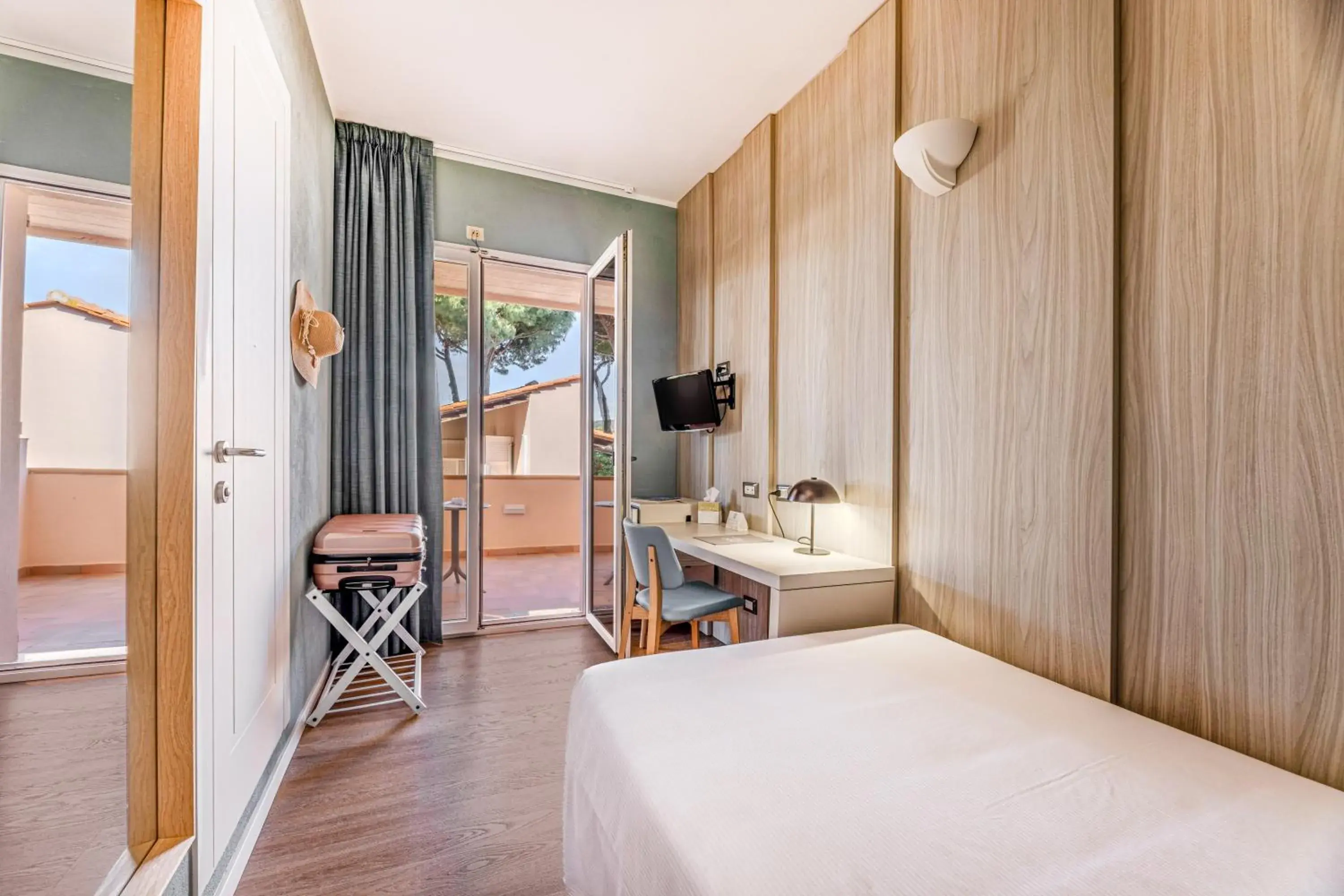 Single Room in Hotel Riva del Sole Single Room in Hotel Riva del Sole