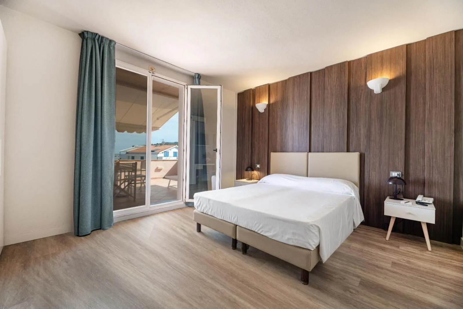 Photo of the whole room, Bed in Hotel Riva del Sole