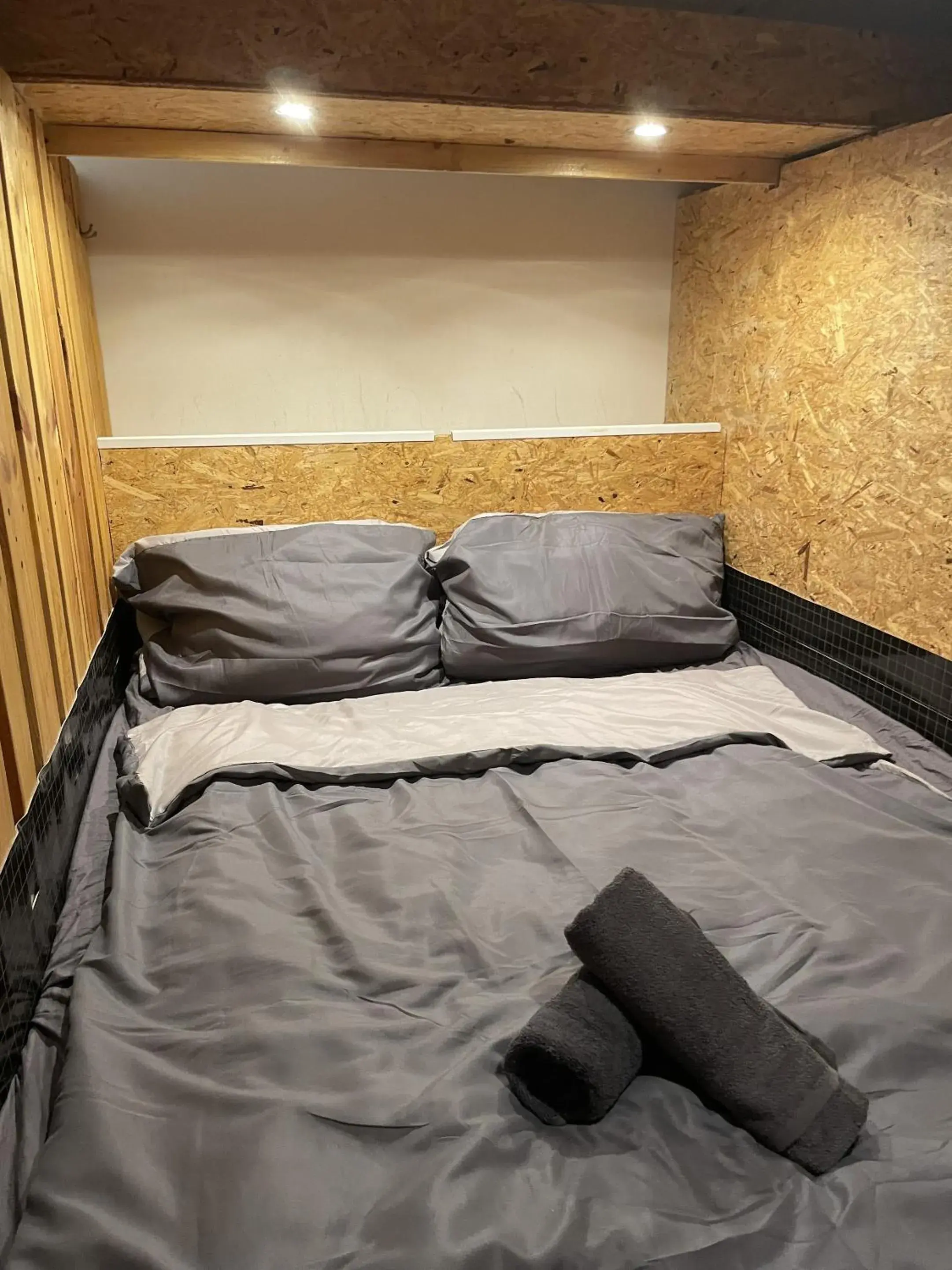 Bedroom, Bed in Urban Capsule Bedroom, Bed in Urban Capsule