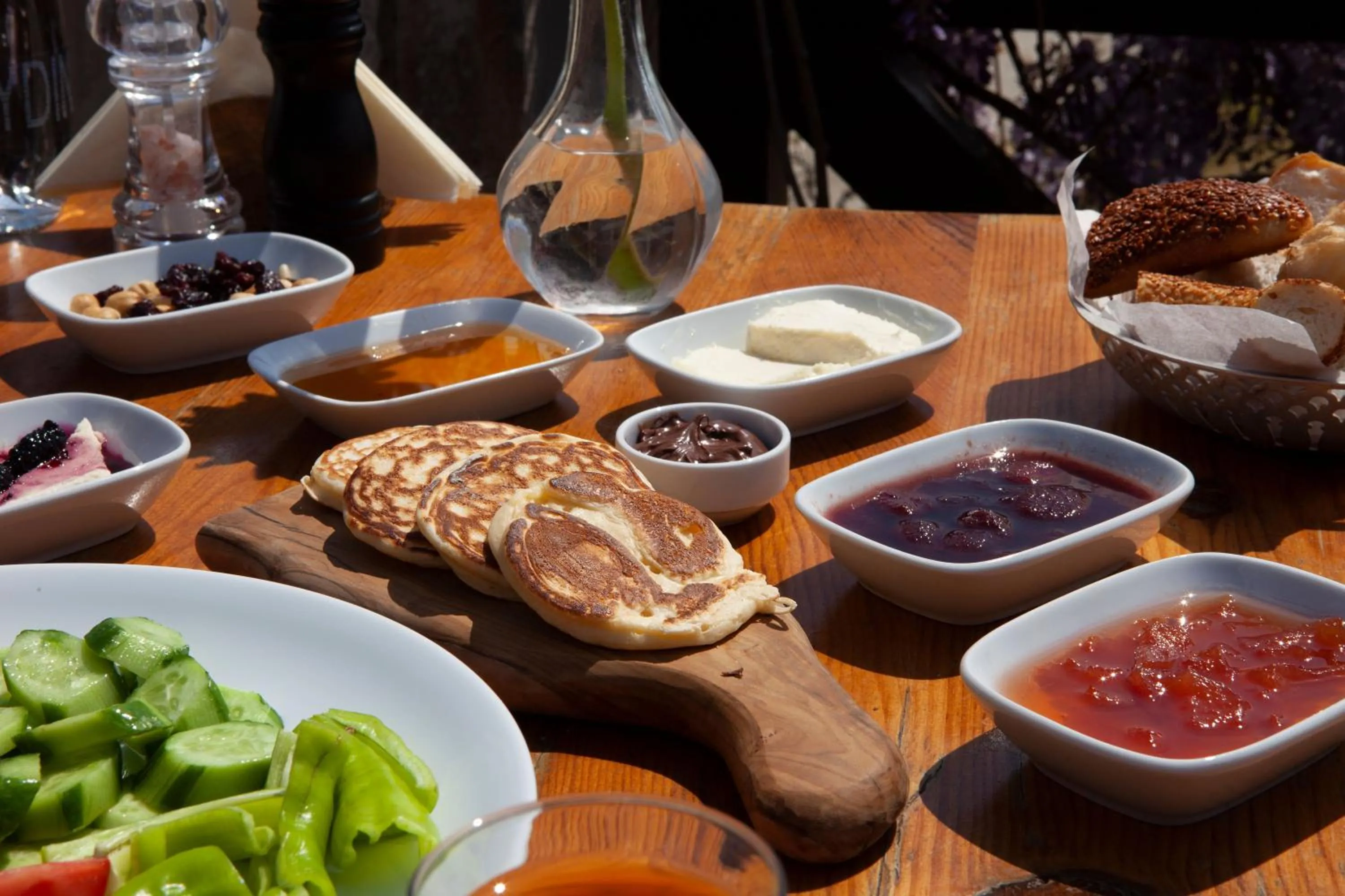 Food and drinks in VINIFERA VINEYARDS HOTEL