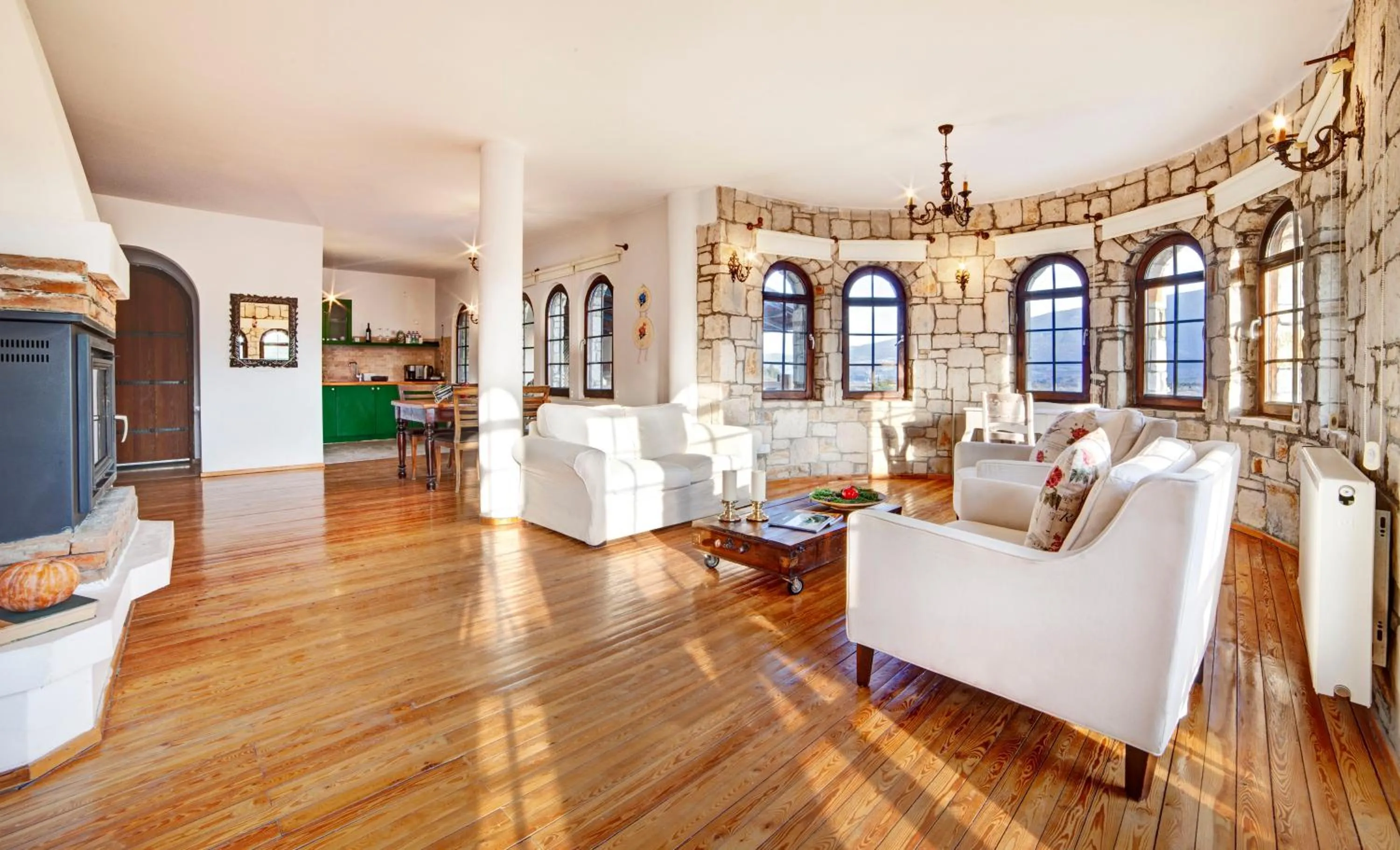 Living room in VINIFERA VINEYARDS HOTEL