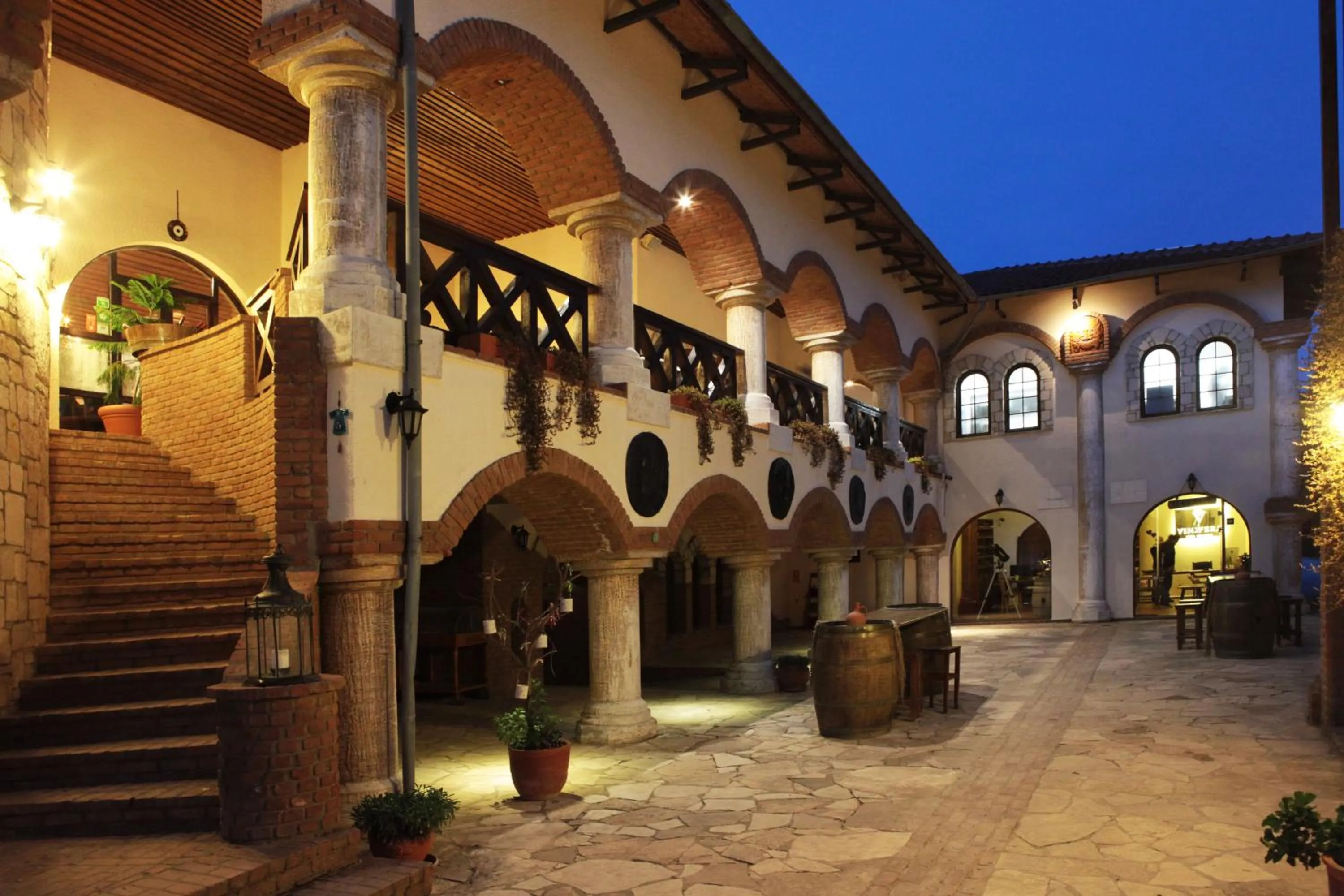 Patio in VINIFERA VINEYARDS HOTEL
