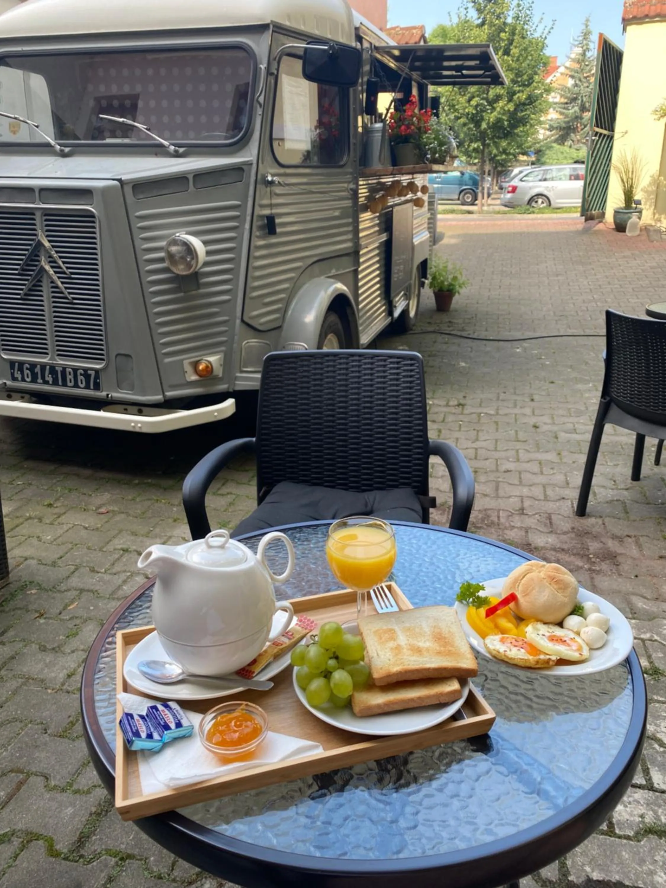 Buffet breakfast in Hotel Apollon