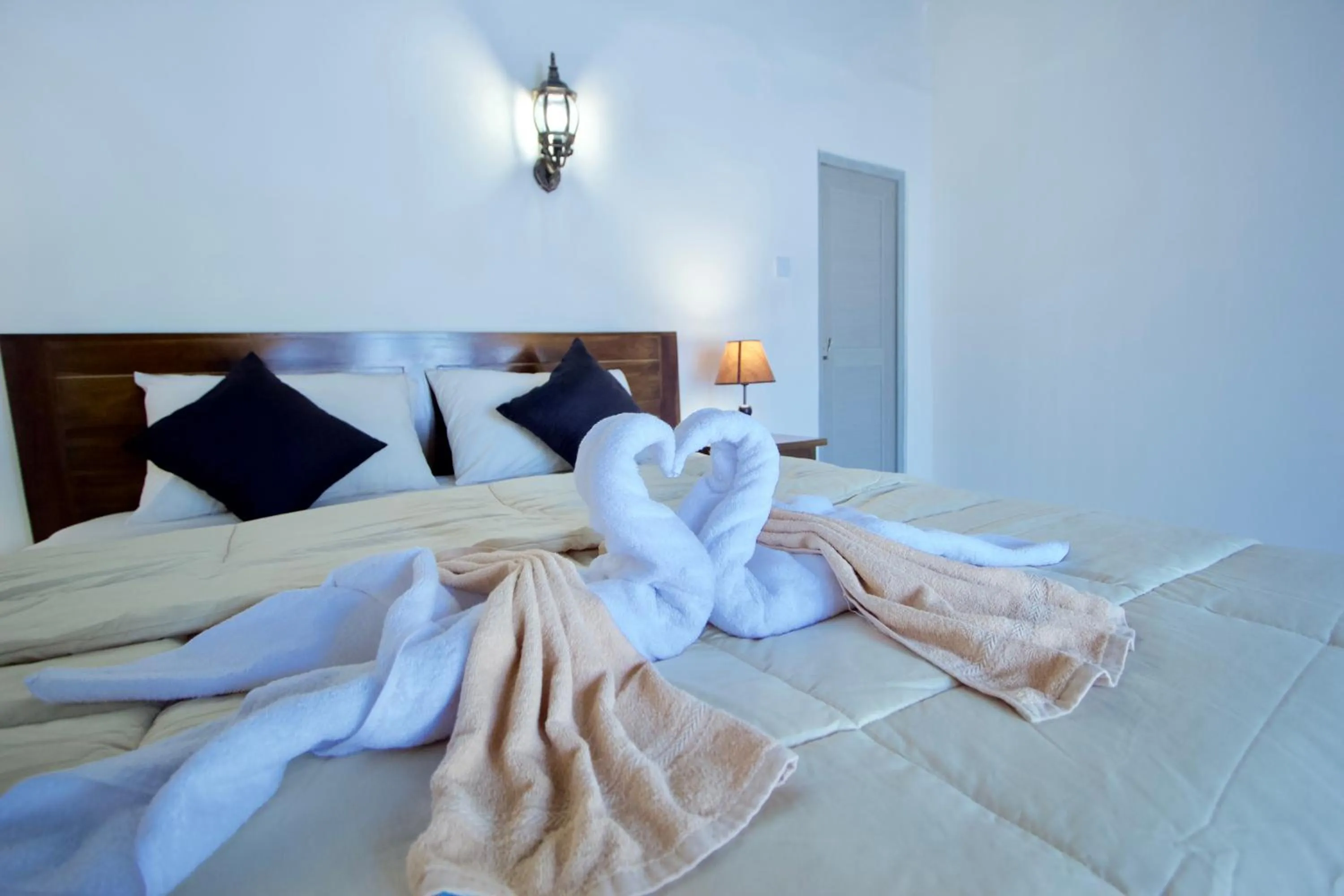 Bedroom, Bed in Kubu Artha Bungalow Nusa Penida